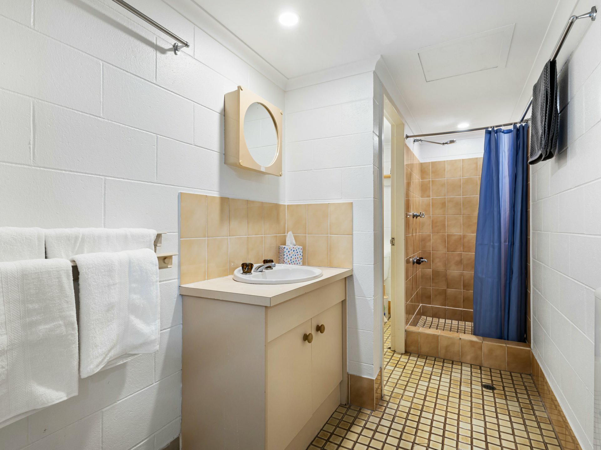 4/63-65 Moore Street — photo 10 of 11