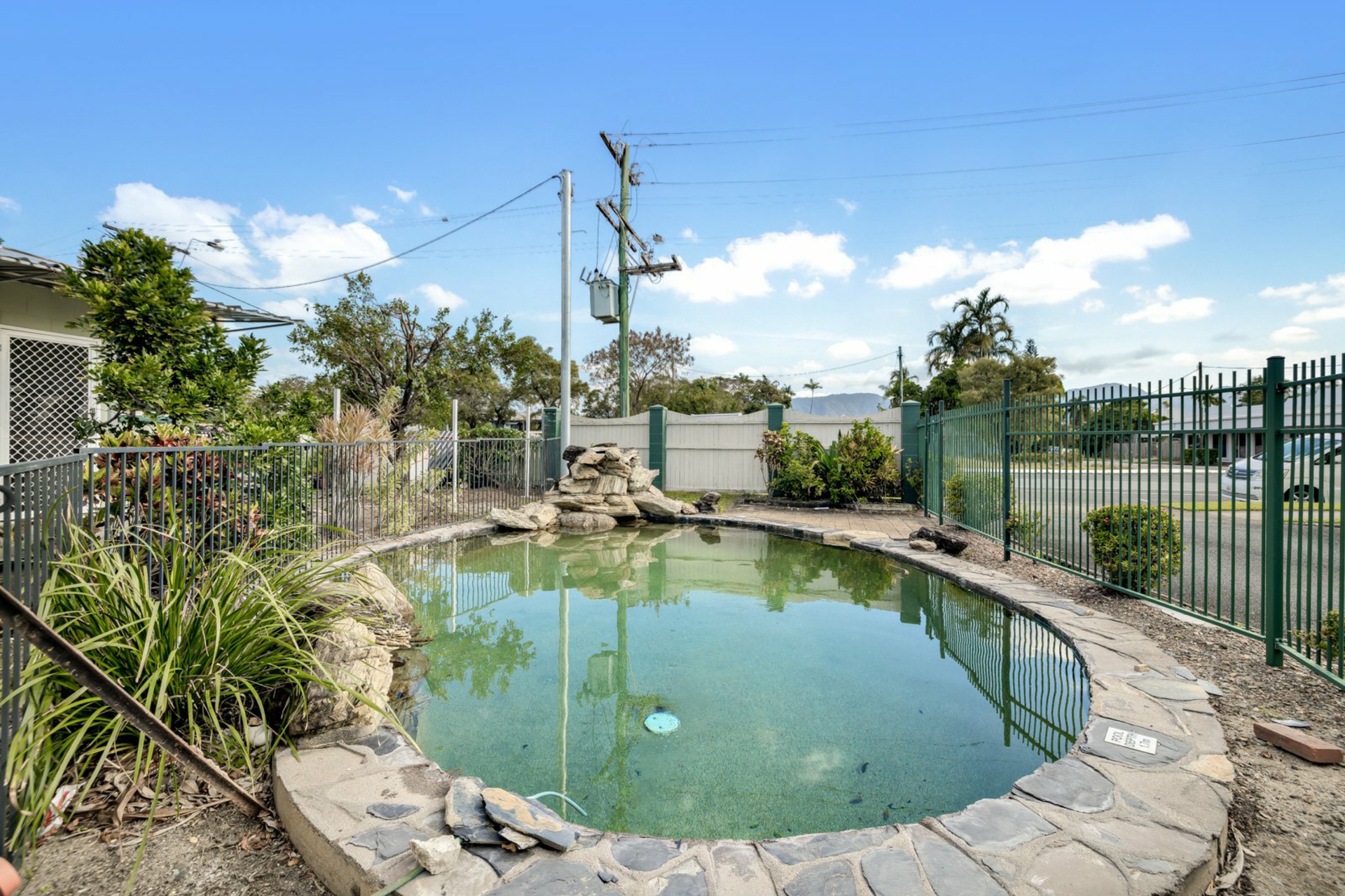 8/122 Aumuller Street — photo 8 of 9