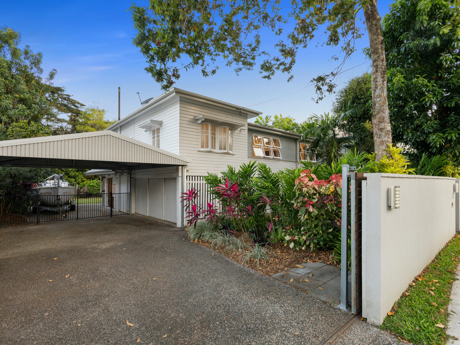 5 Mona Street — photo from LJ Hooker Cairns Edge Hill