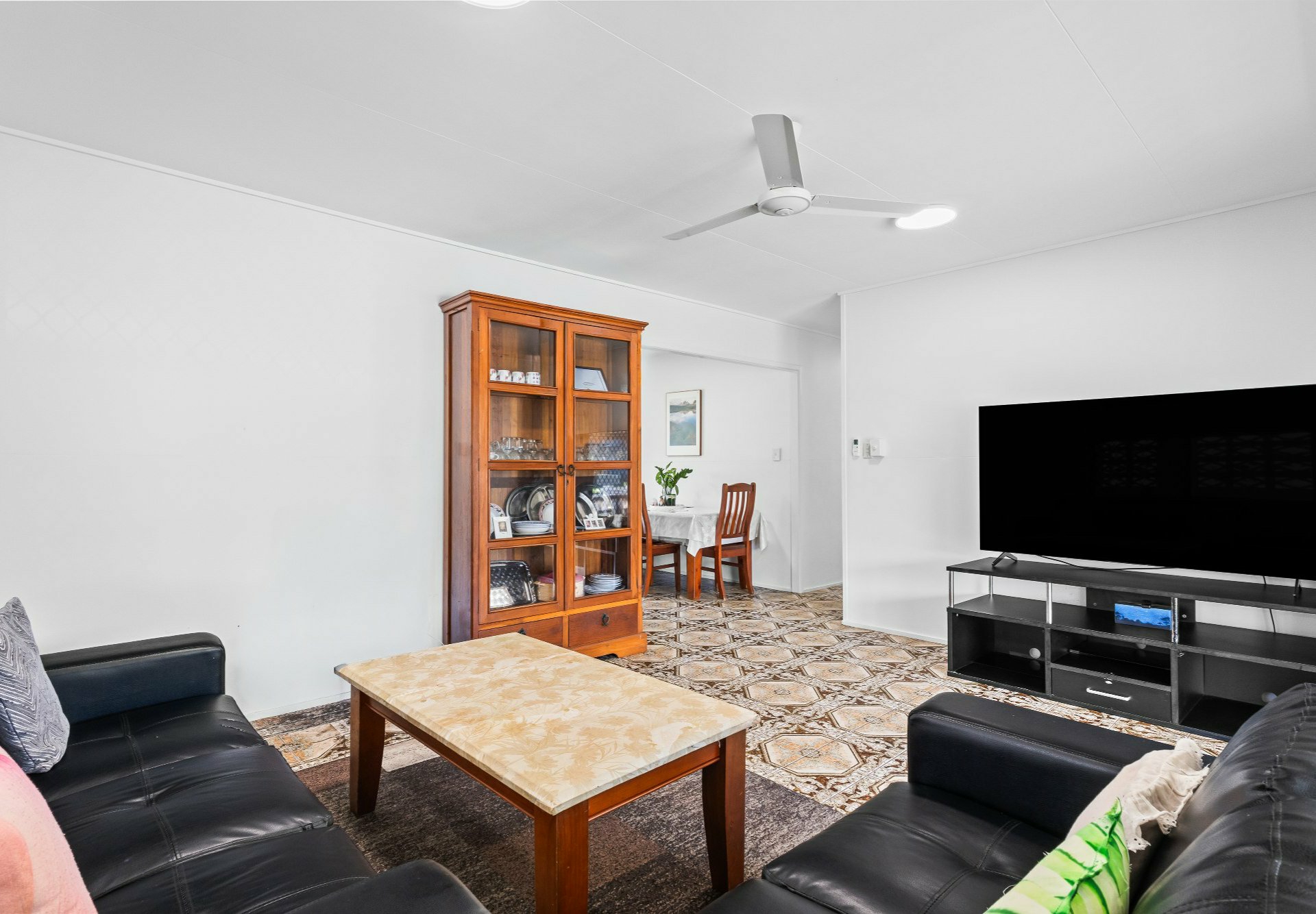123 Wilkinson Street — photo 3 of 13