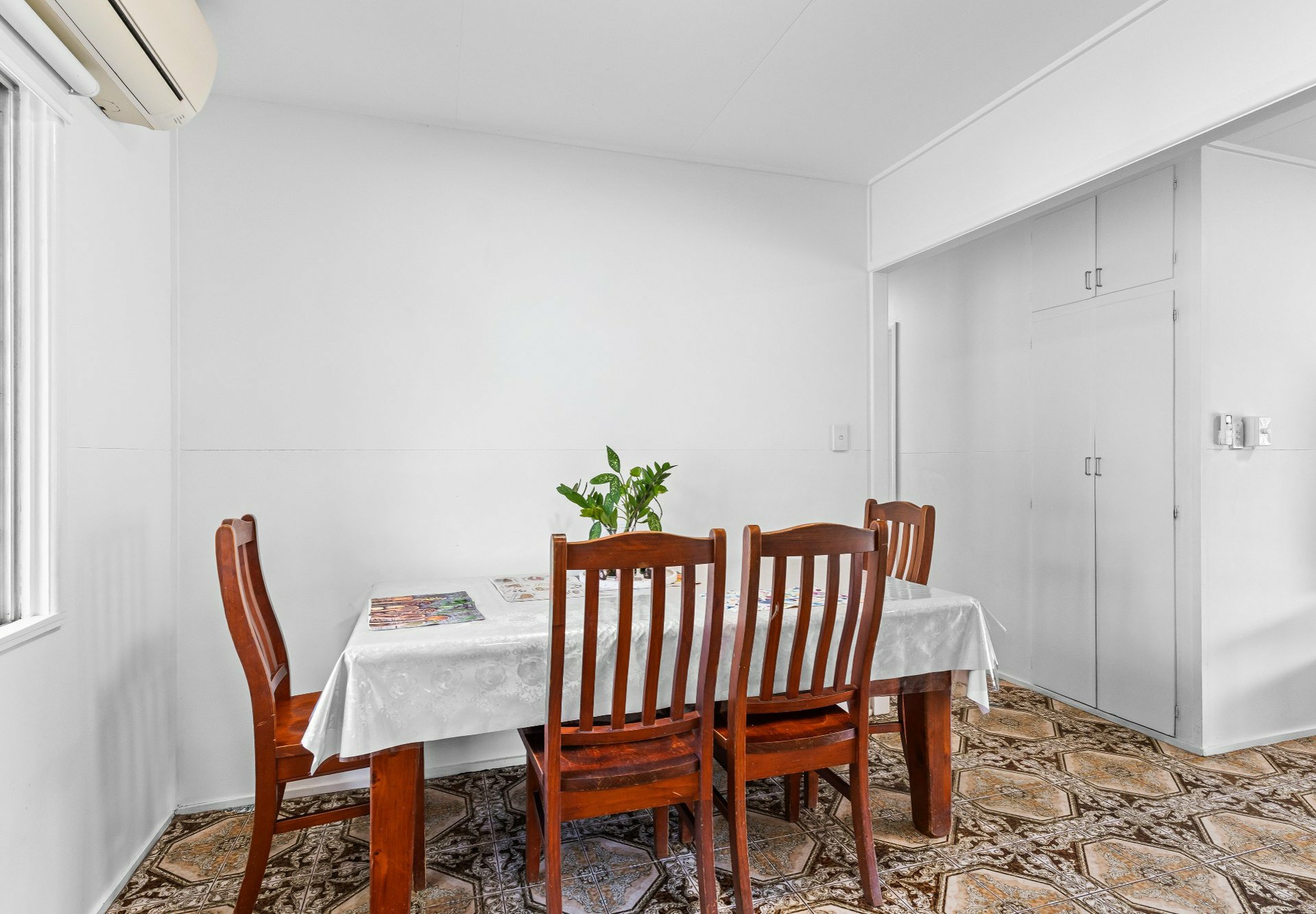 123 Wilkinson Street — photo 6 of 13