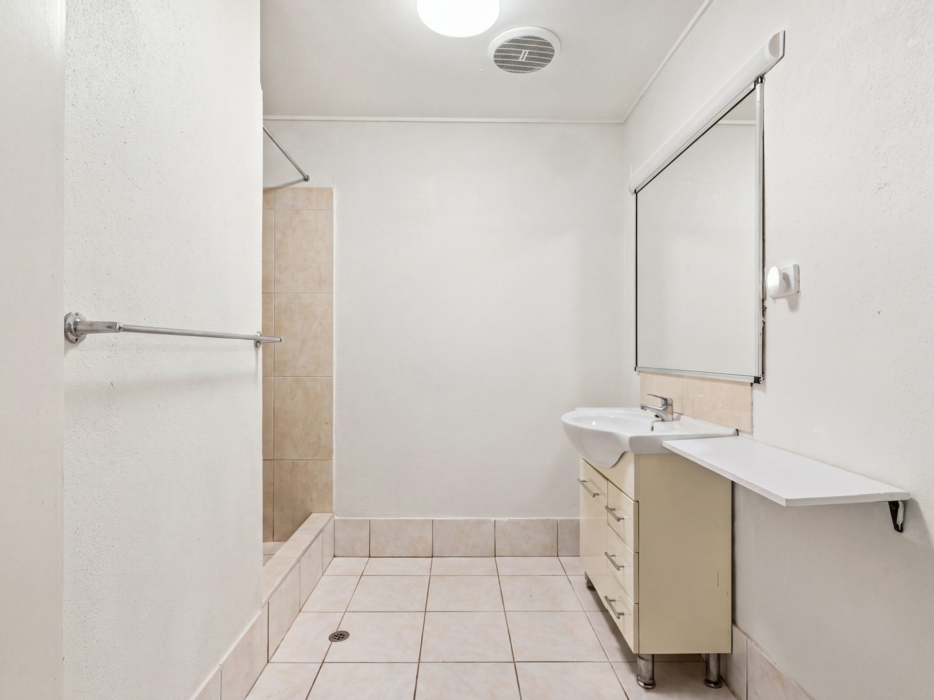 1&2/182 Pease Street — photo 7 of 20