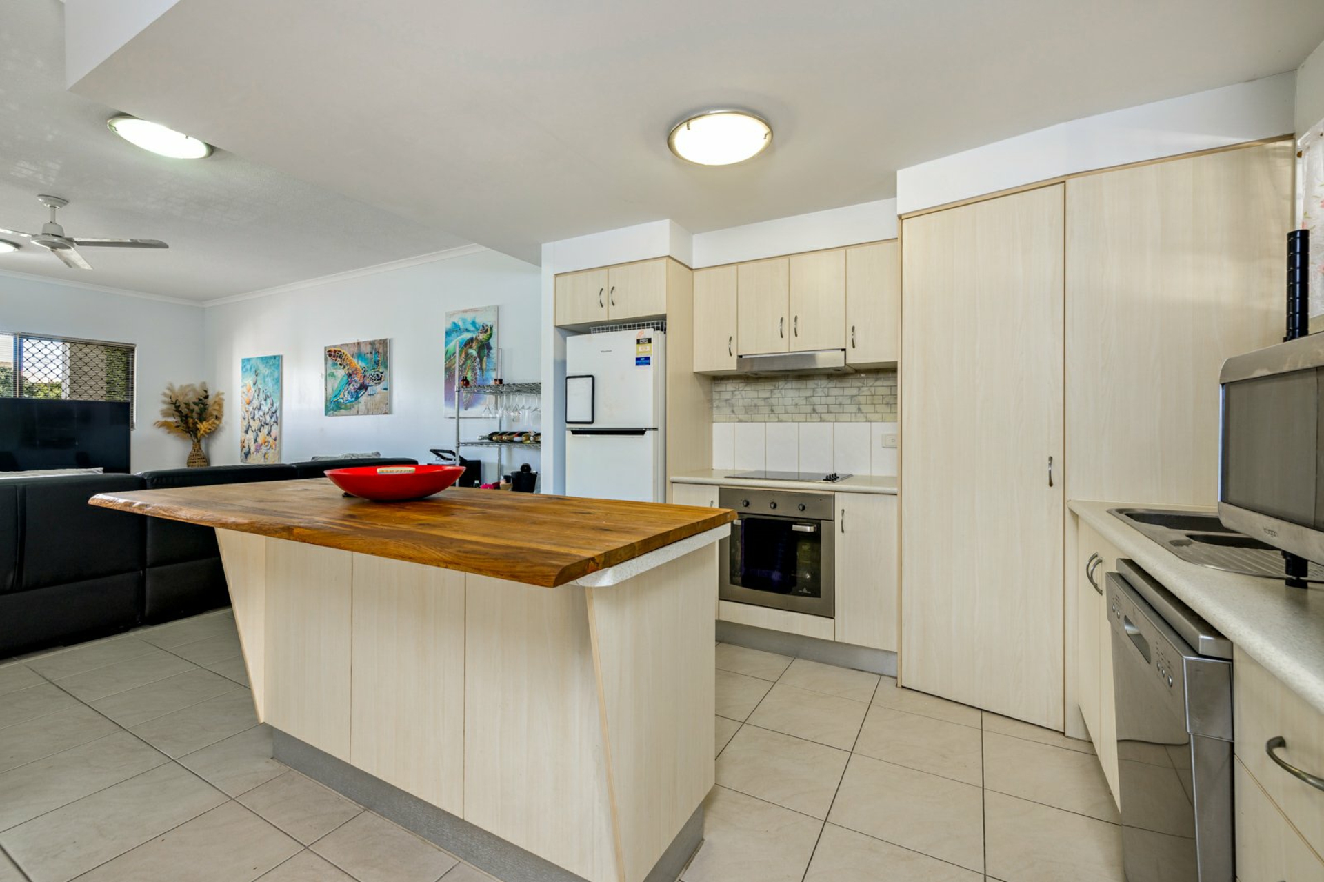 Apartment 8/97-99 Martyn Street — photo 4 of 12