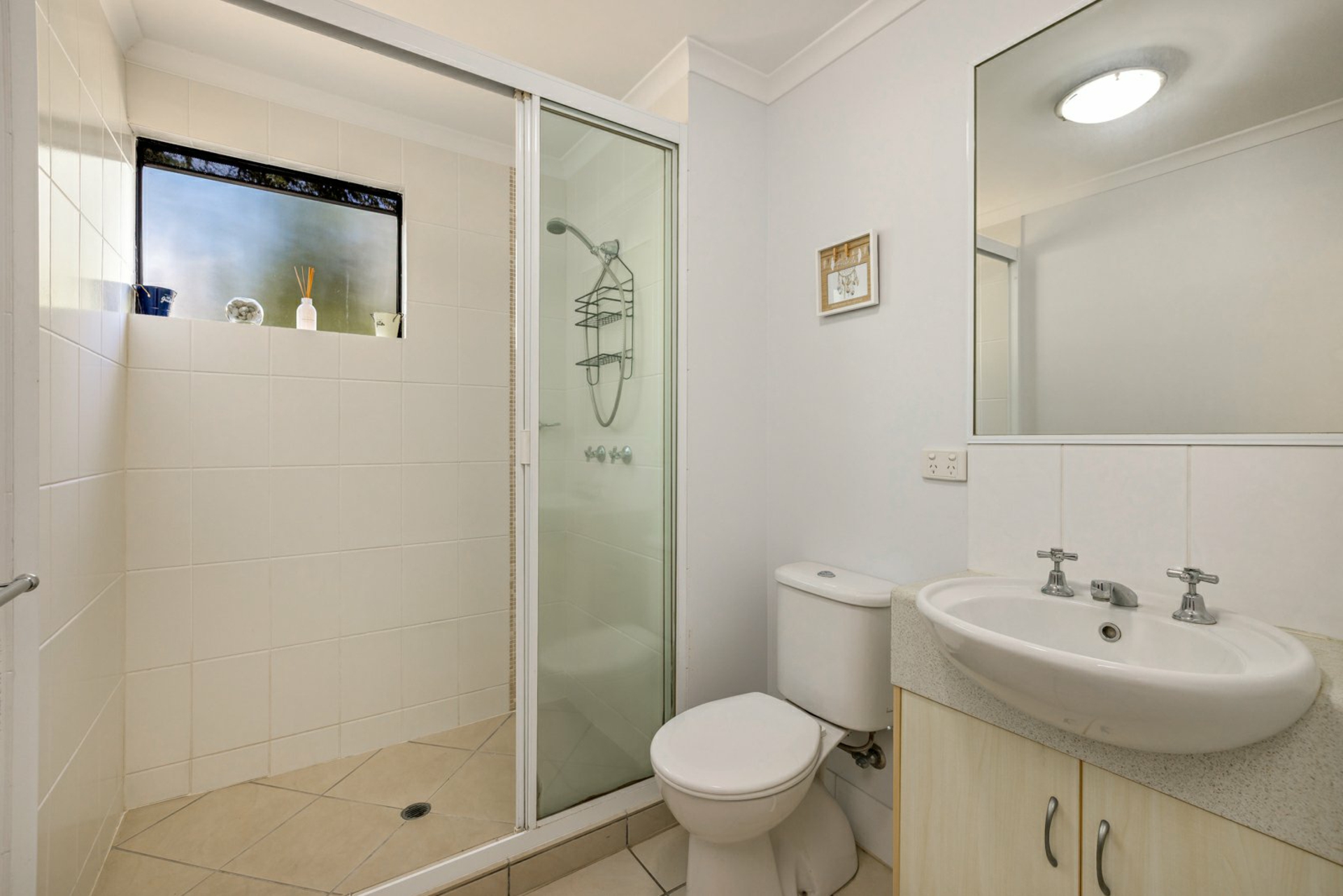 Apartment 8/97-99 Martyn Street — photo 10 of 12
