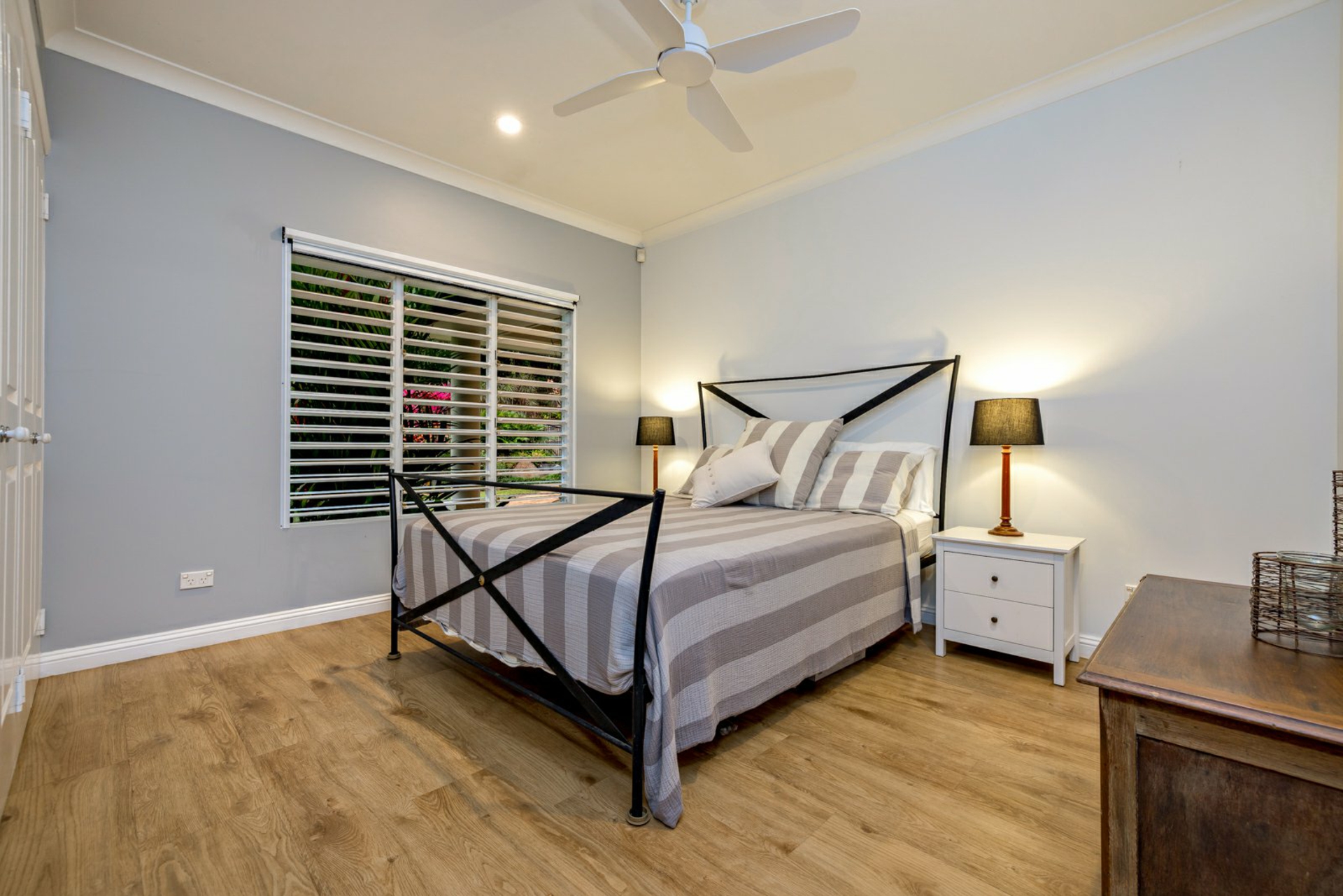 188 Macdonnell Street — photo 13 of 22