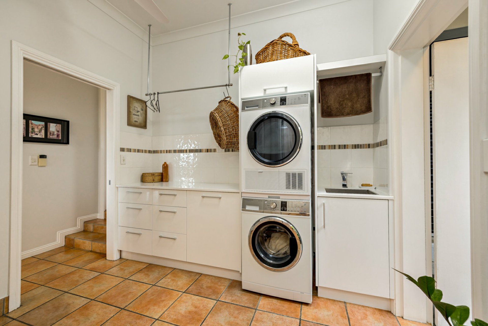 188 Macdonnell Street — photo 18 of 22