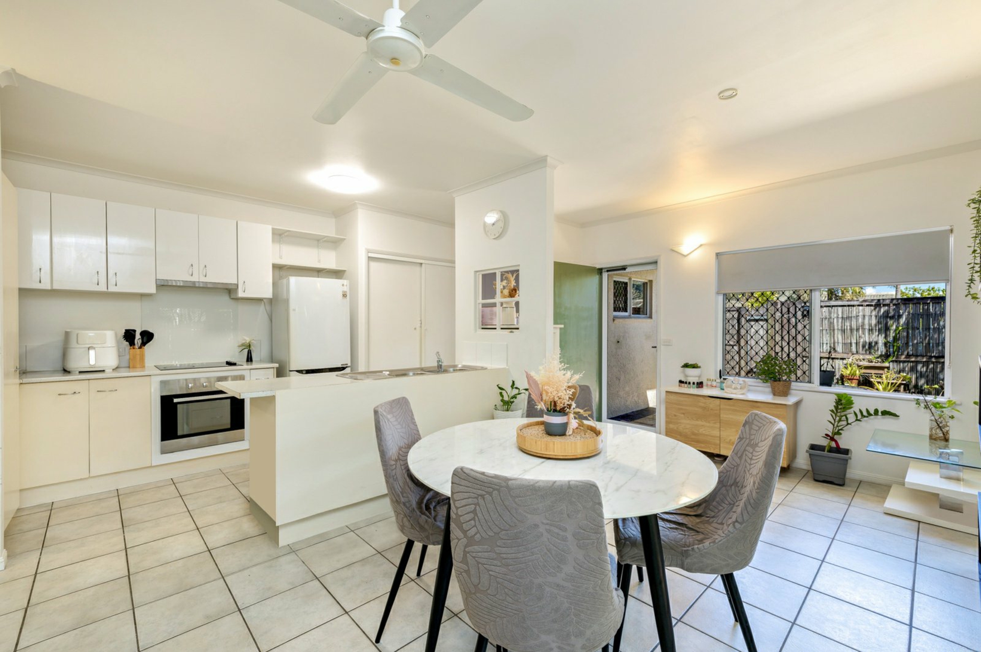 5/7A Grantala Street — photo 4 of 14