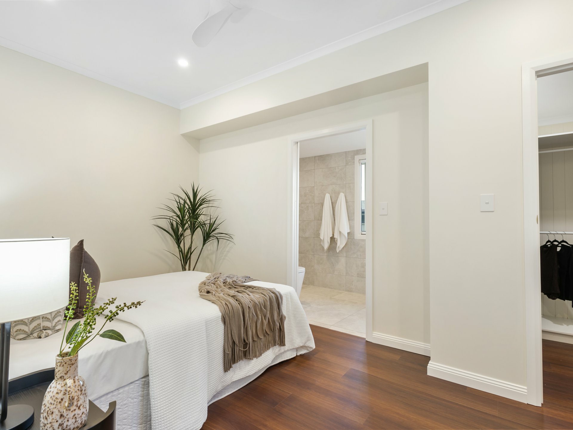 8 Dalgety Street — photo 7 of 22