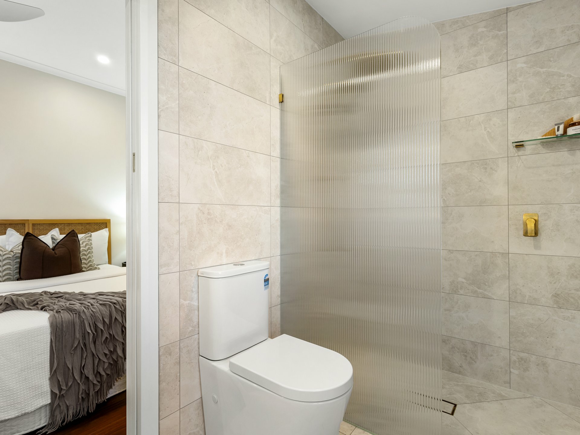 8 Dalgety Street — photo 8 of 22