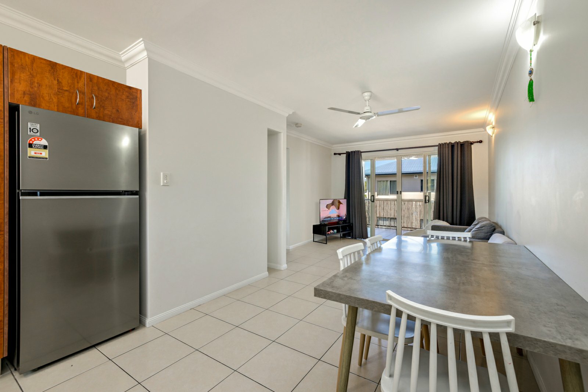 307/4 Grantala Street — photo 4 of 11