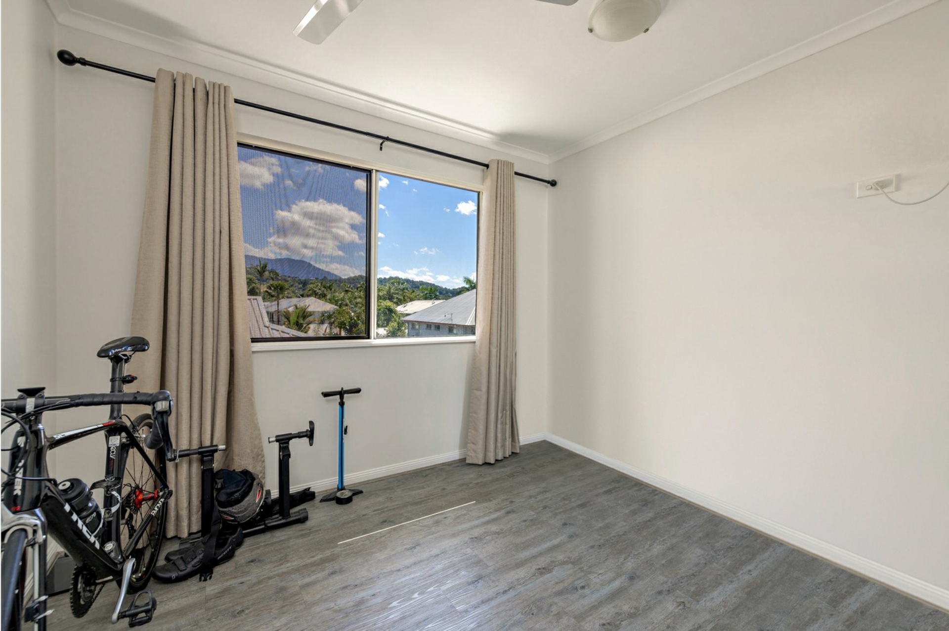 307/4 Grantala Street — photo 8 of 11