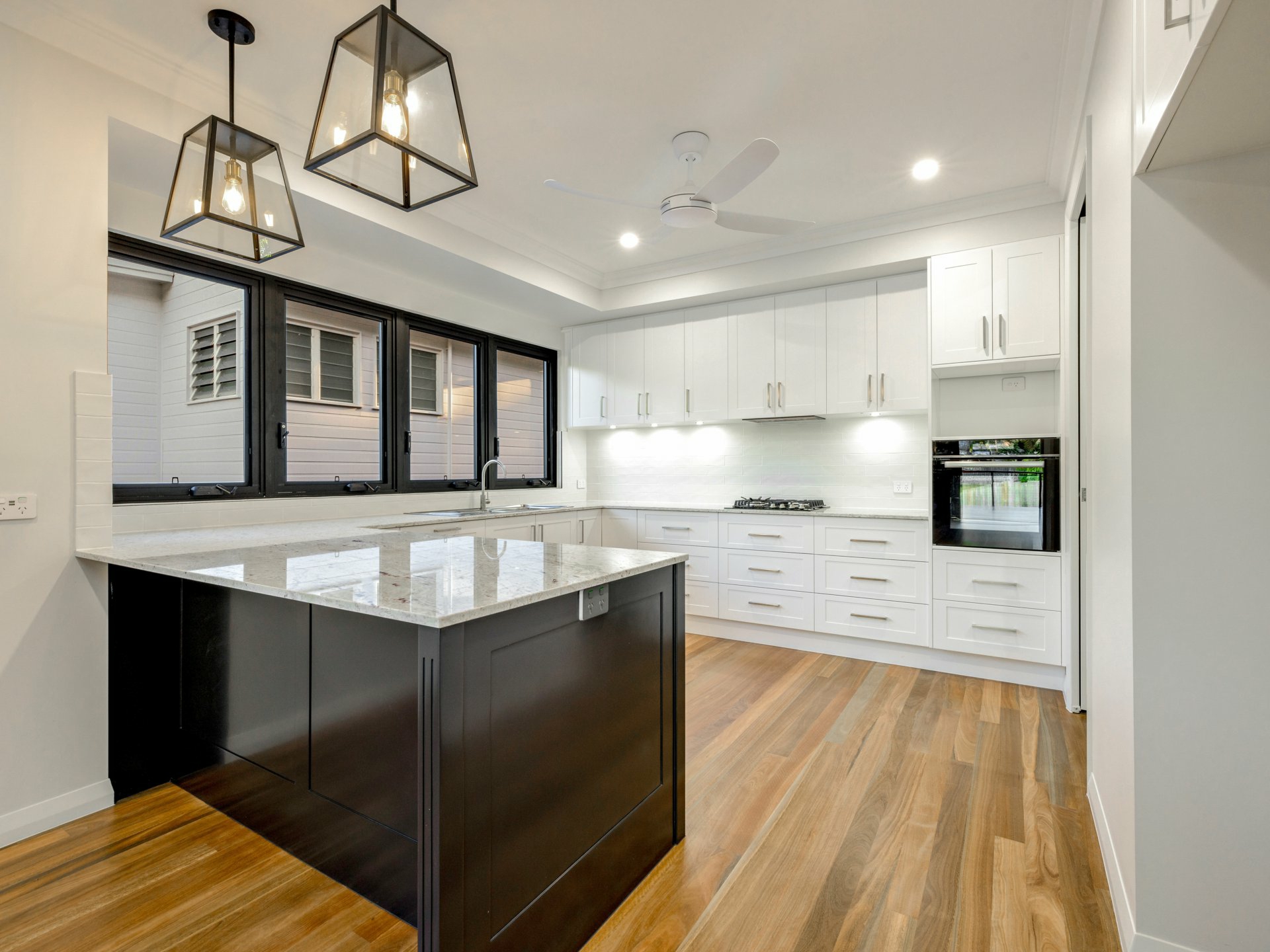 28 Friend Street — photo 2 of 14