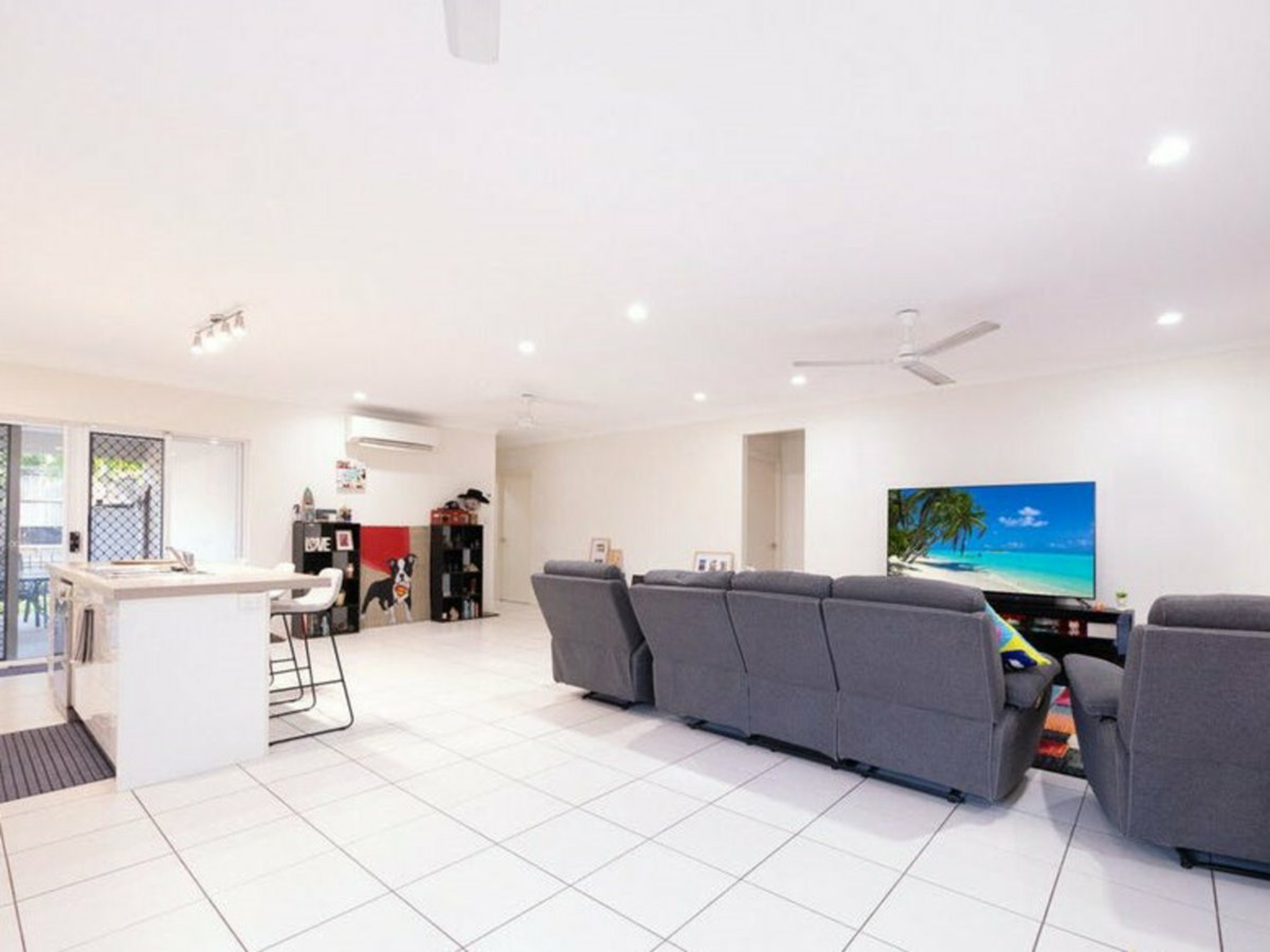 10 Sandridge Way — photo 4 of 10