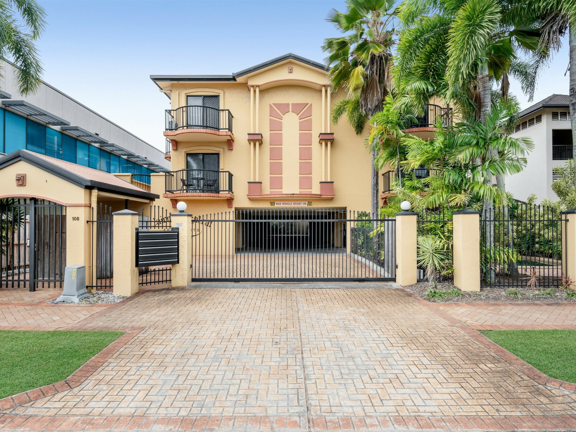 5/108 Mcleod Street — photo from LJ Hooker Cairns Edge Hill