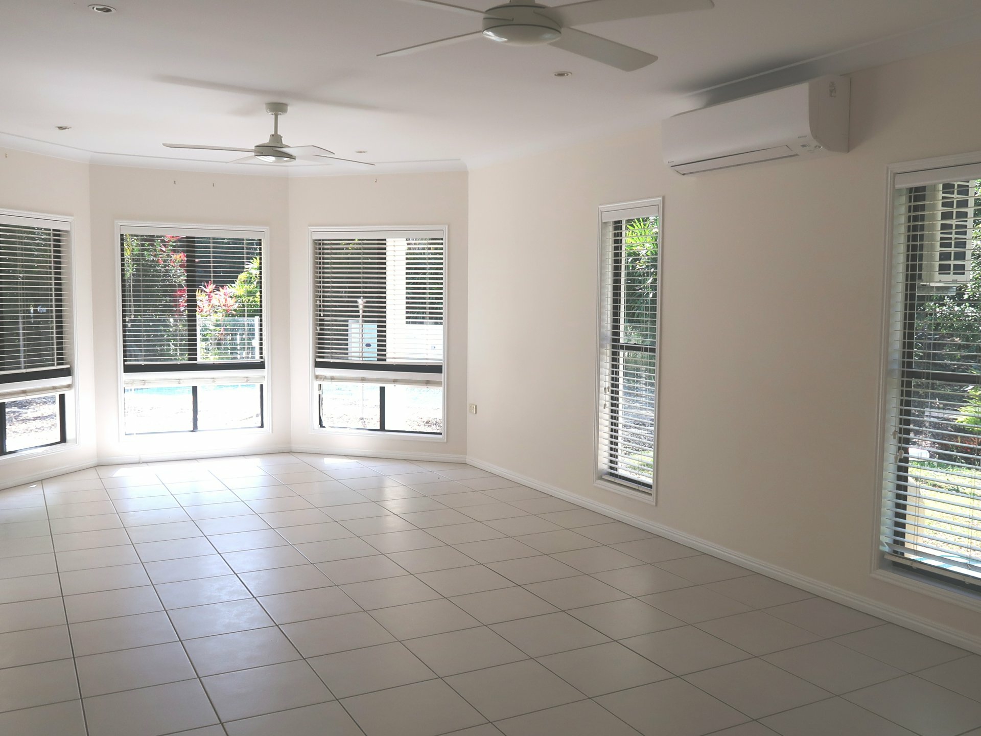 44 Orton Avenue — photo 5 of 11