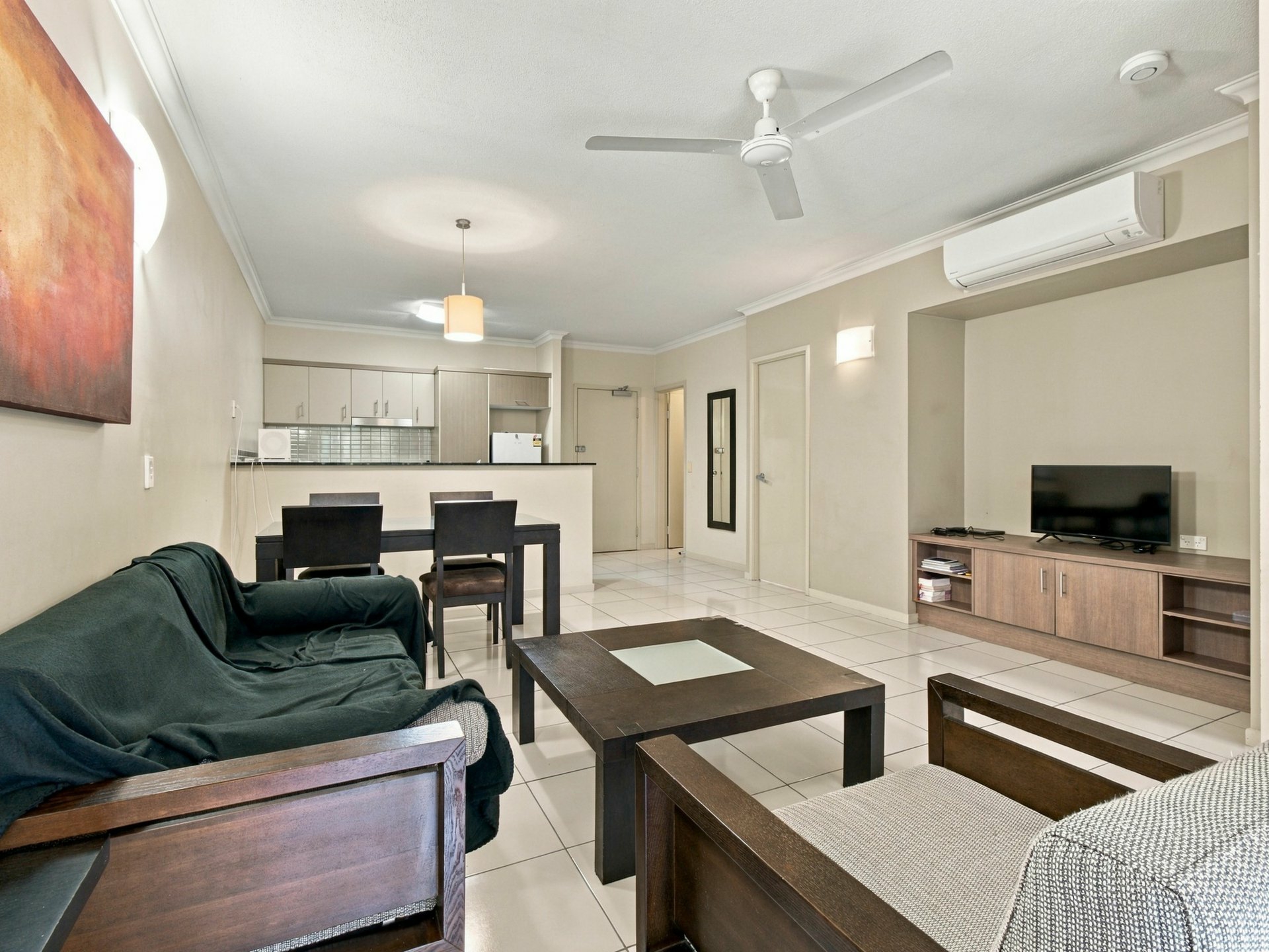 202/12-21 Gregory Street — photo 2 of 13