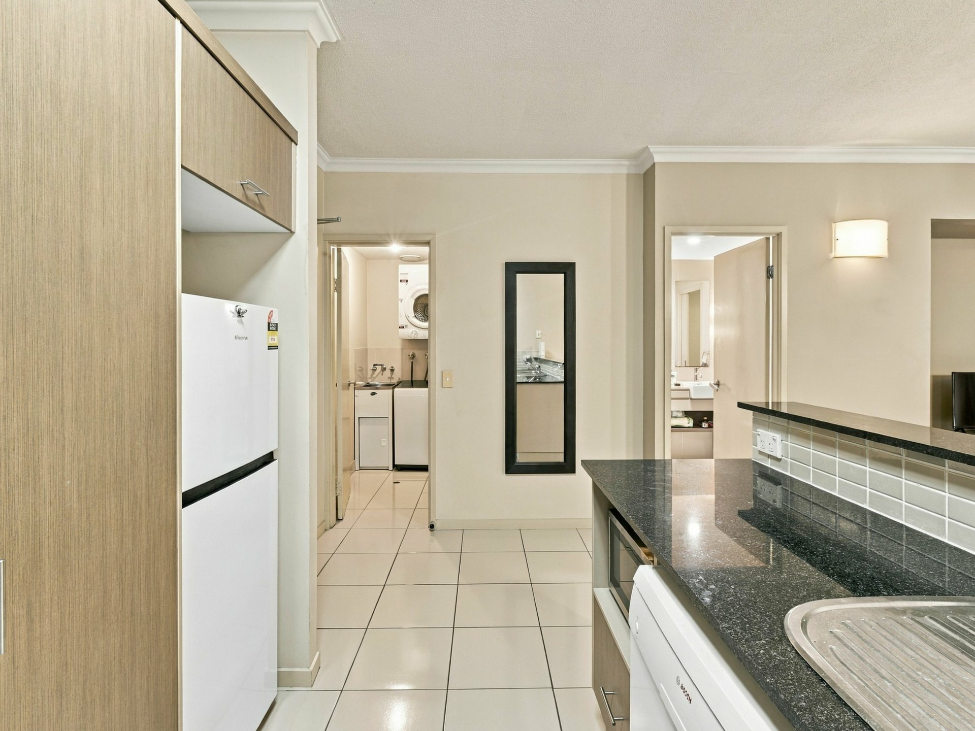 202/12-21 Gregory Street — photo 6 of 13