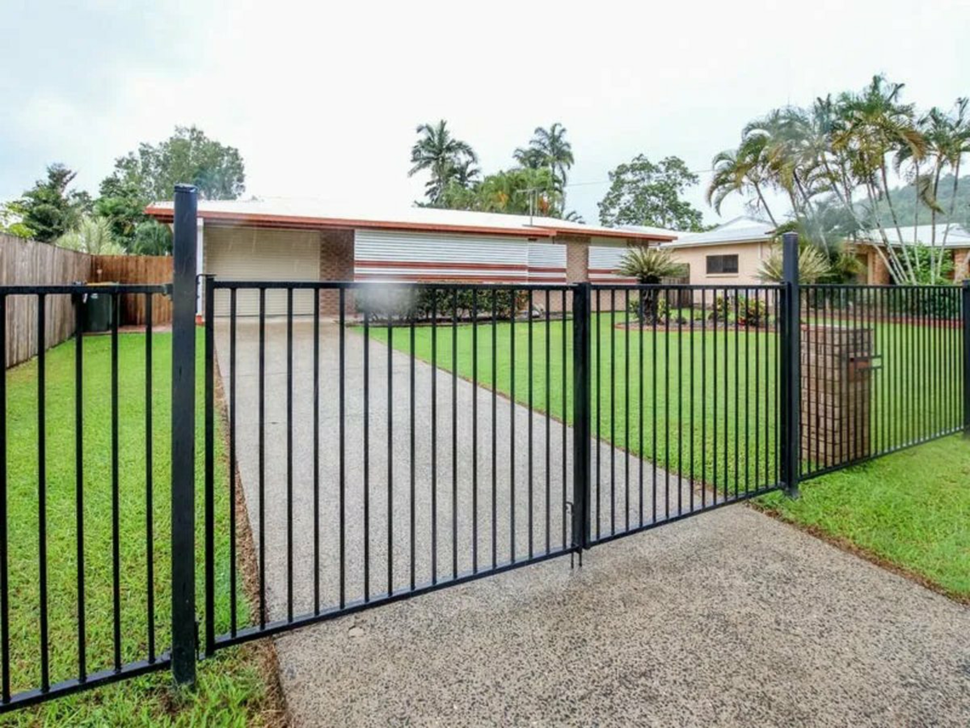 12 Lenora Close — photo from LJ Hooker Cairns Edge Hill
