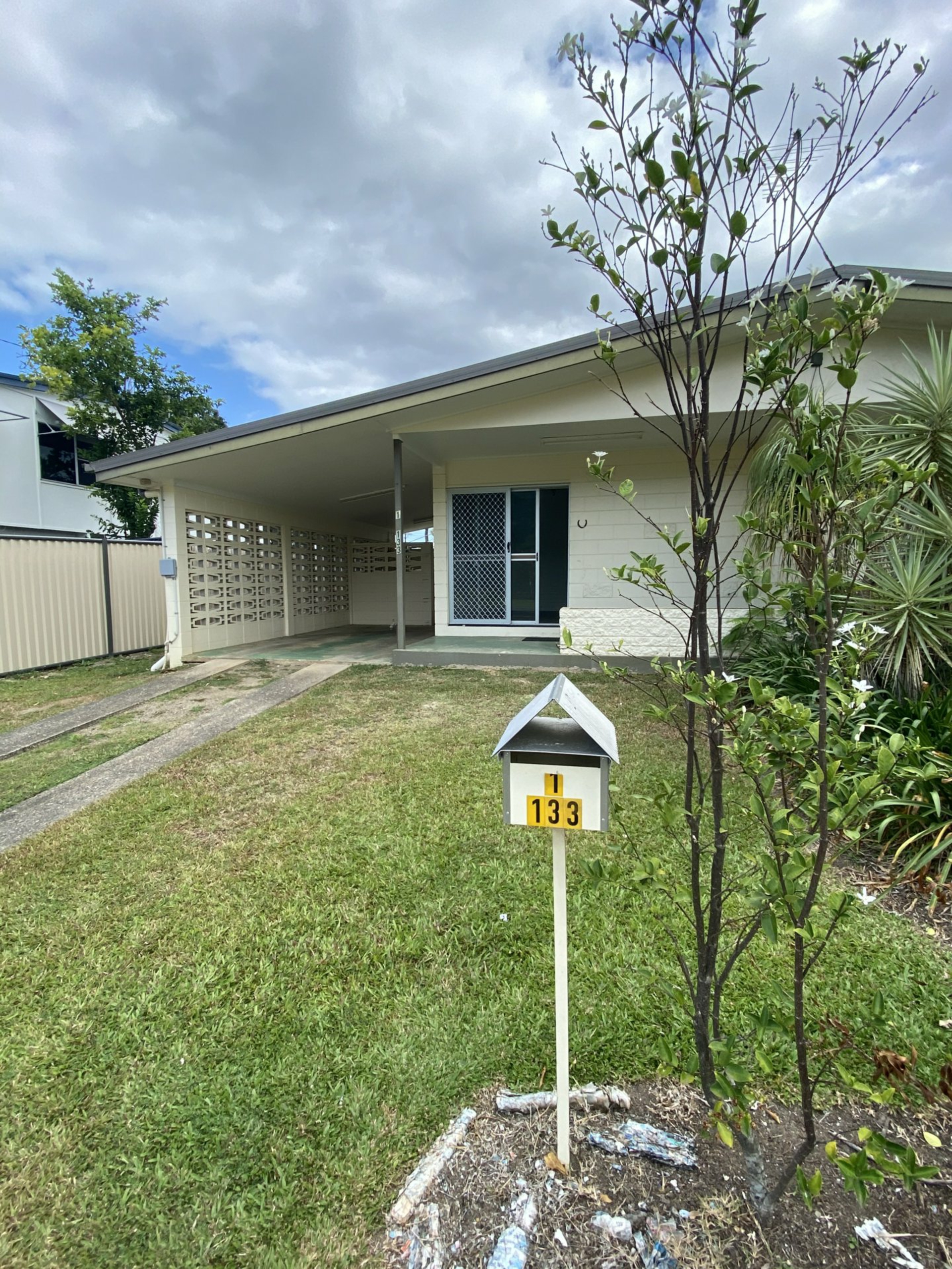 1/133 Russell Street — photo from LJ Hooker Cairns Edge Hill