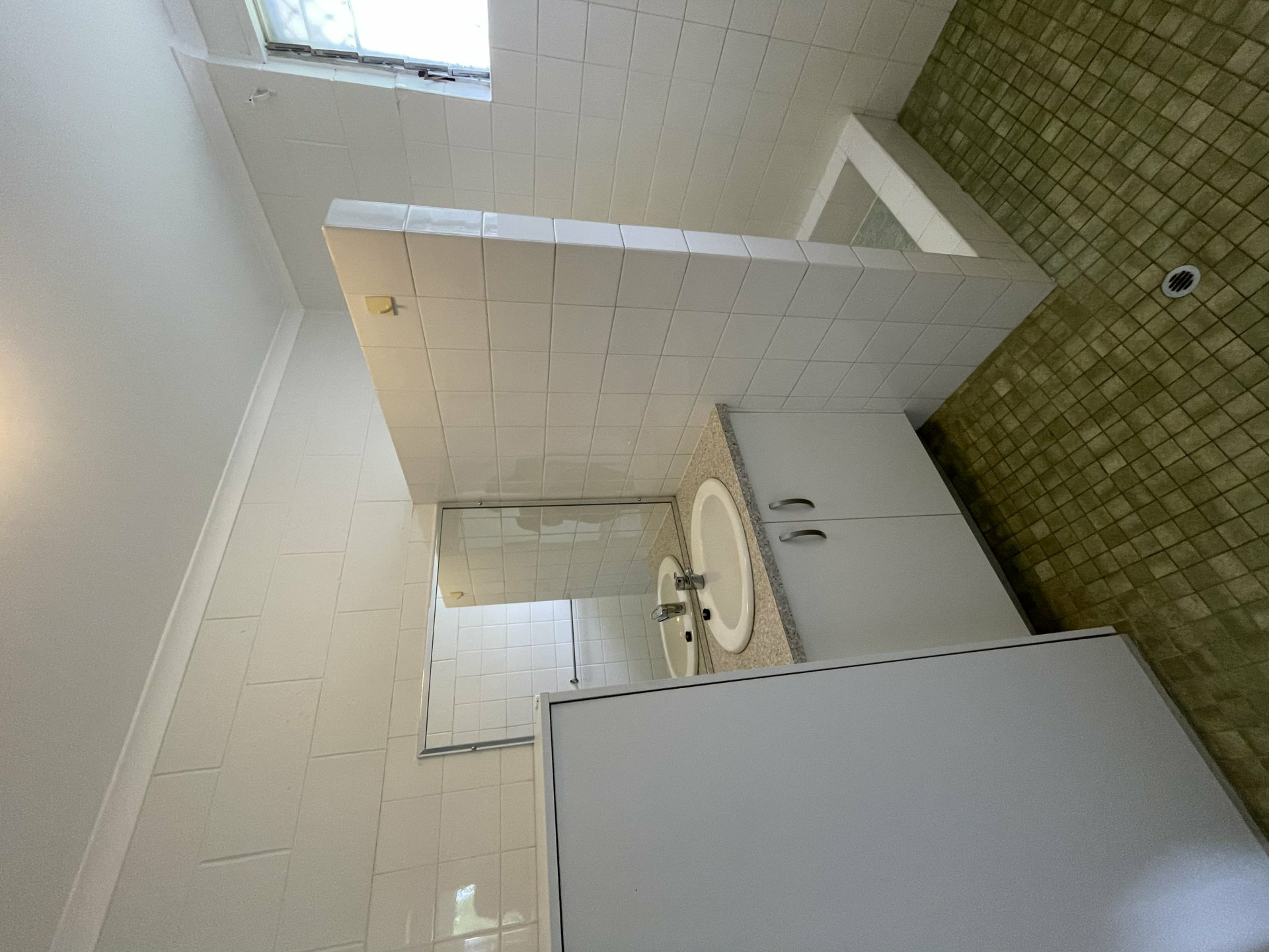 1/133 Russell Street — photo 8 of 9