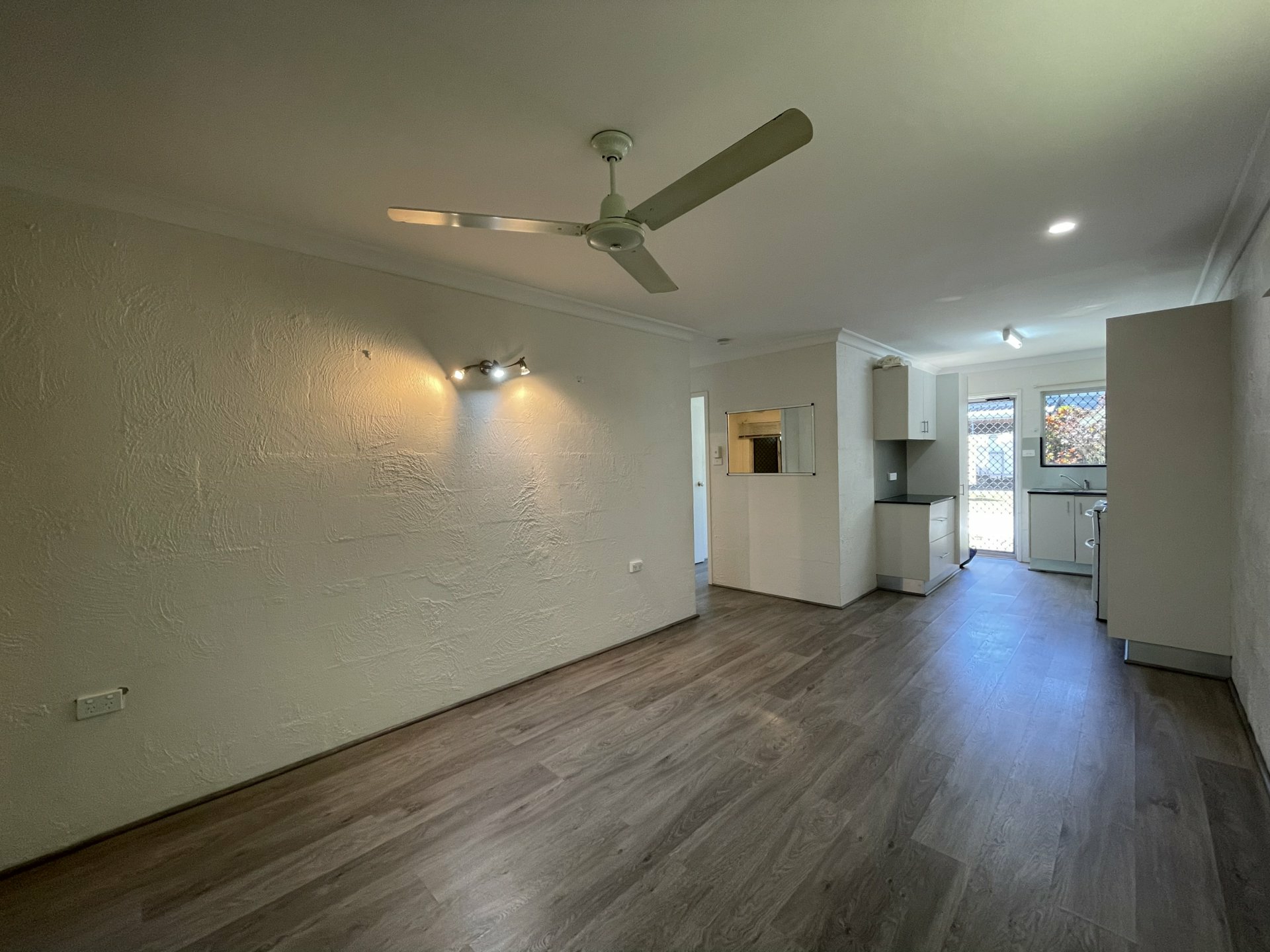 5/126 Greenslopes Street — photo 4 of 7