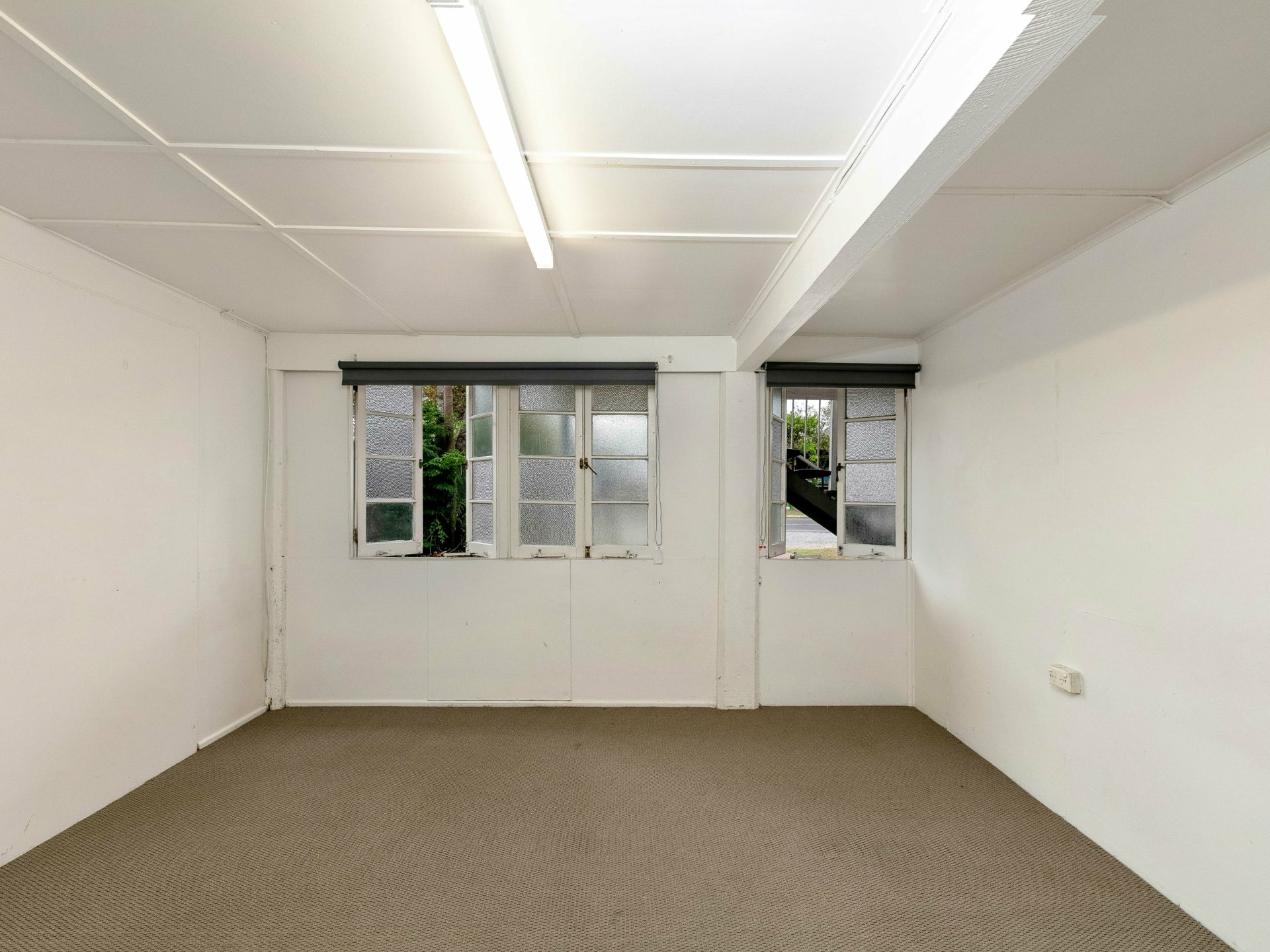 3/237 Lyons Street — photo 6 of 9
