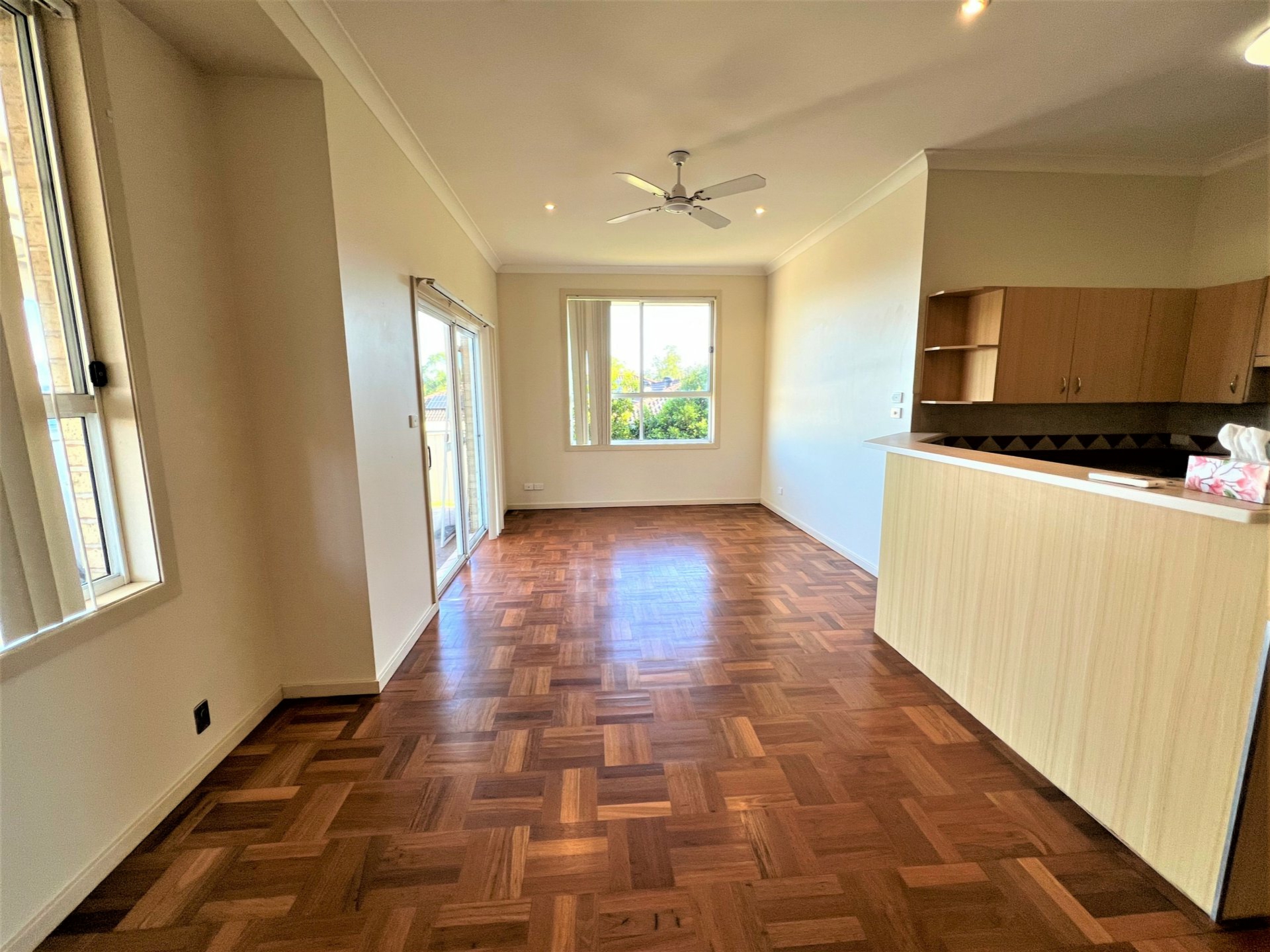 3 Birch Grove, ABERGLASSLYN