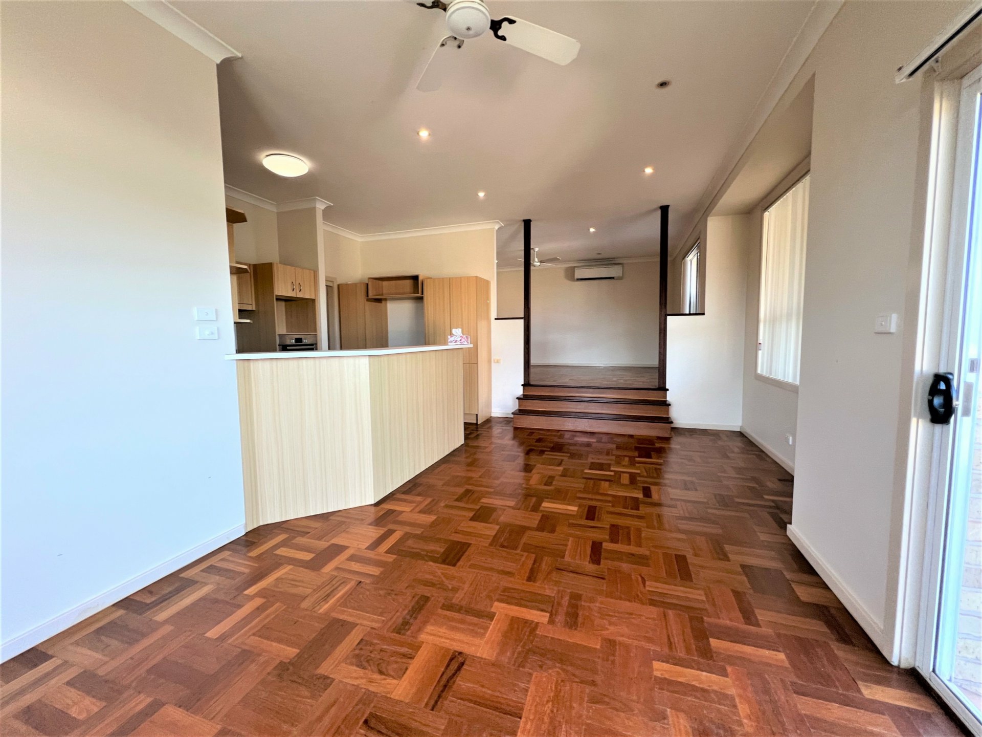 3 Birch Grove, ABERGLASSLYN