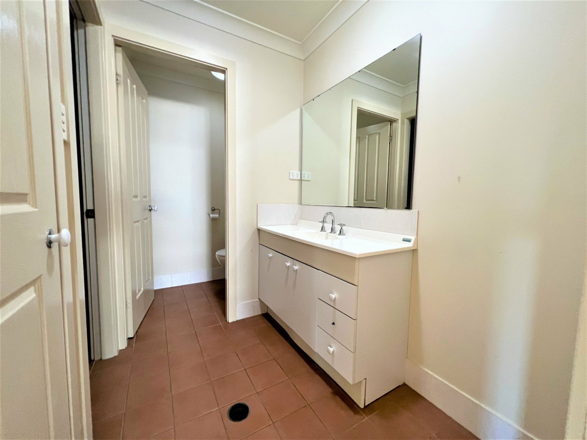 3 Birch Grove, ABERGLASSLYN