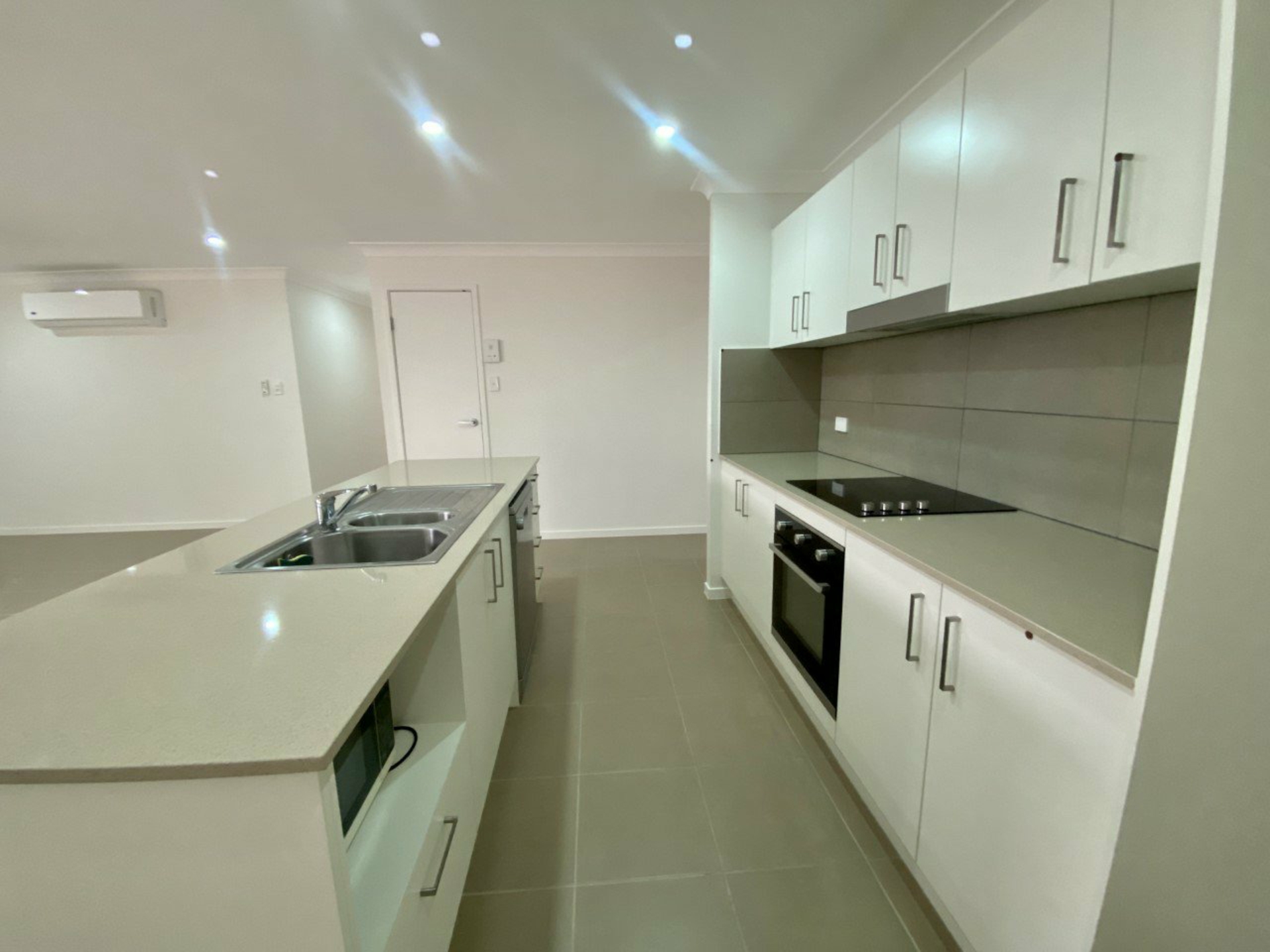 2/61 Power Road, BUDERIM