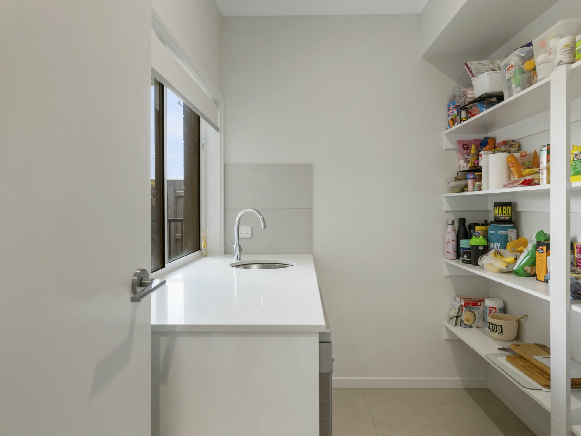 67 Adrian Circuit, Nirimba