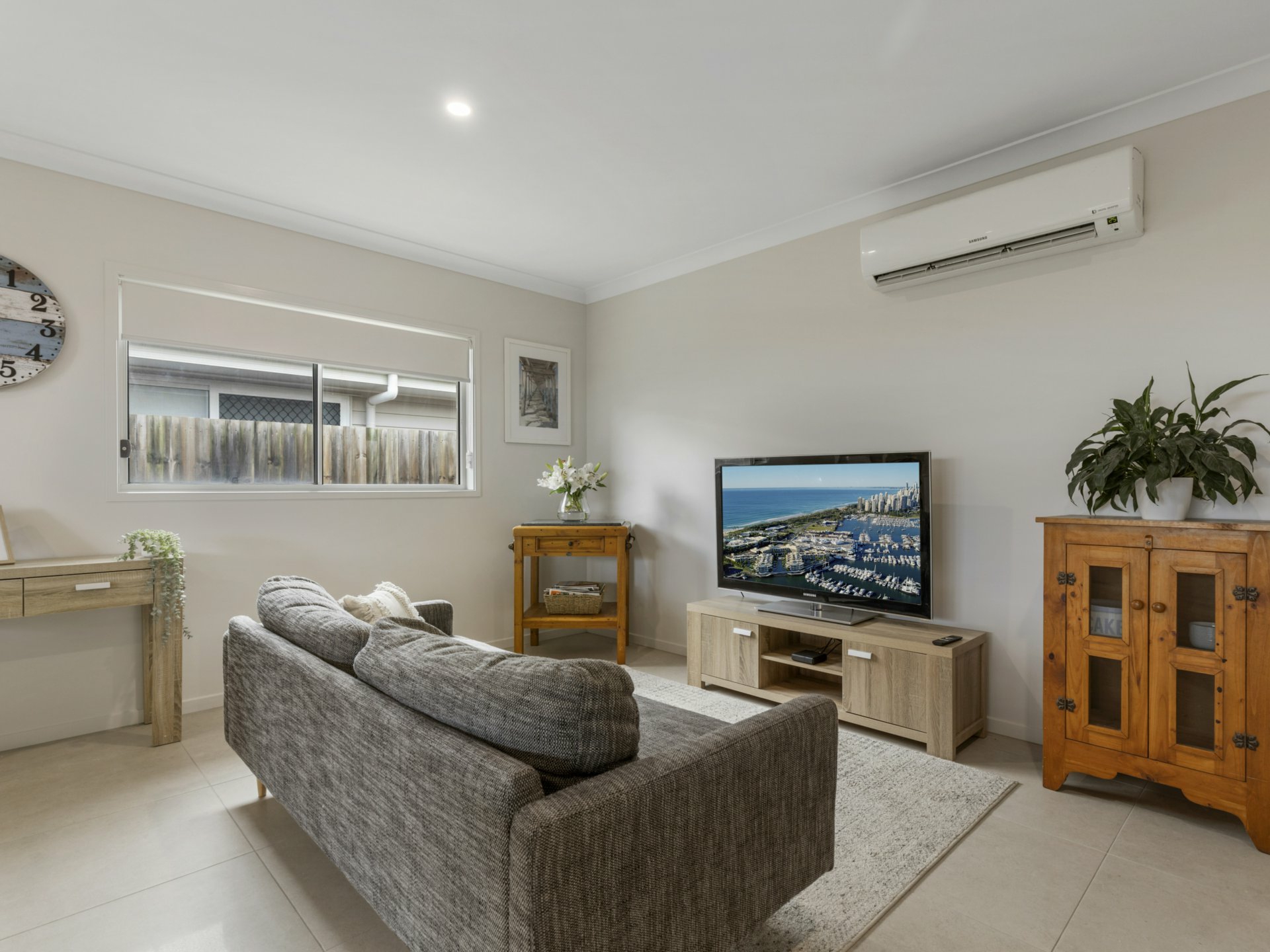67 Adrian Circuit, Nirimba