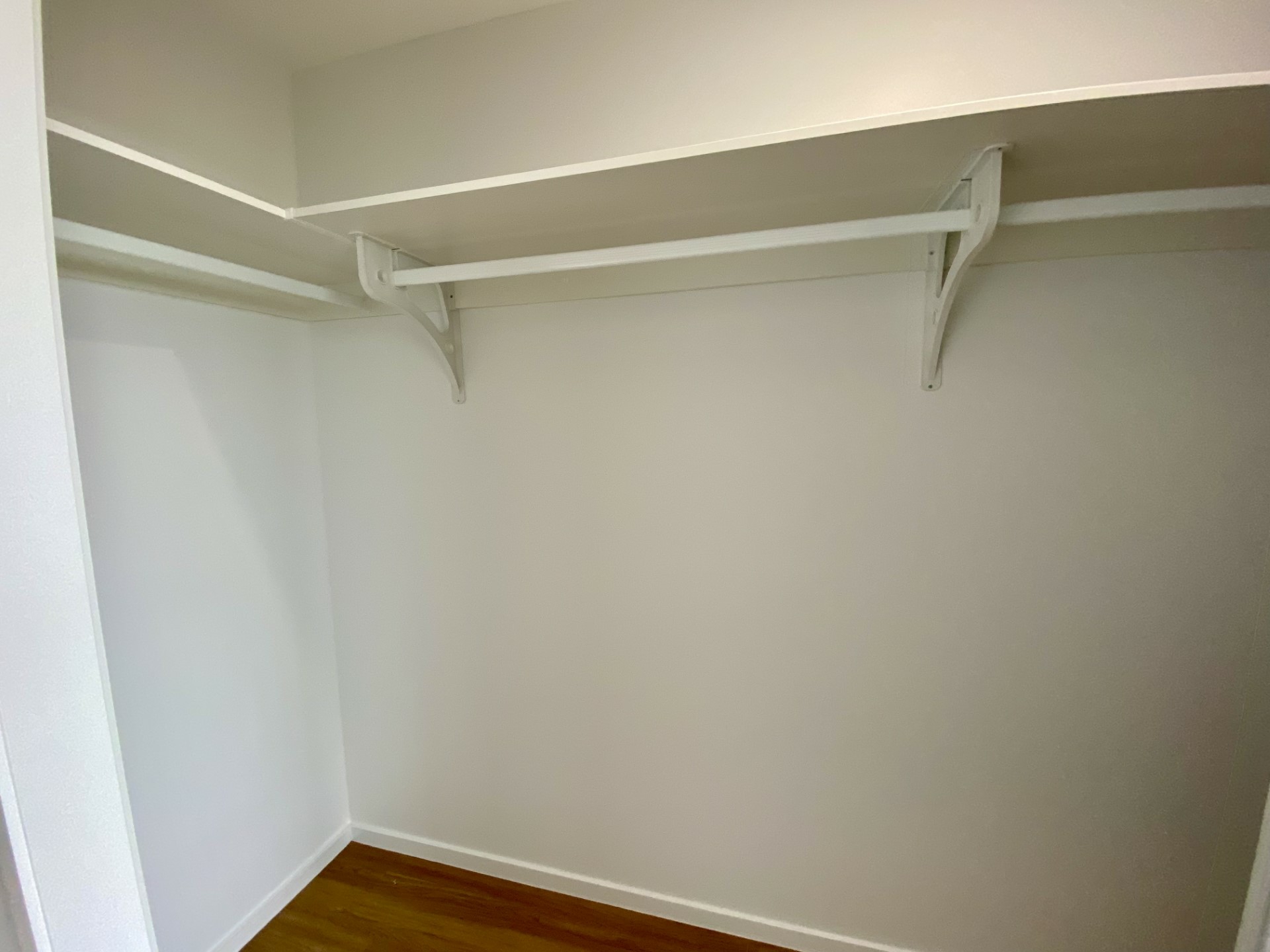18 Hook Lane, BANYA