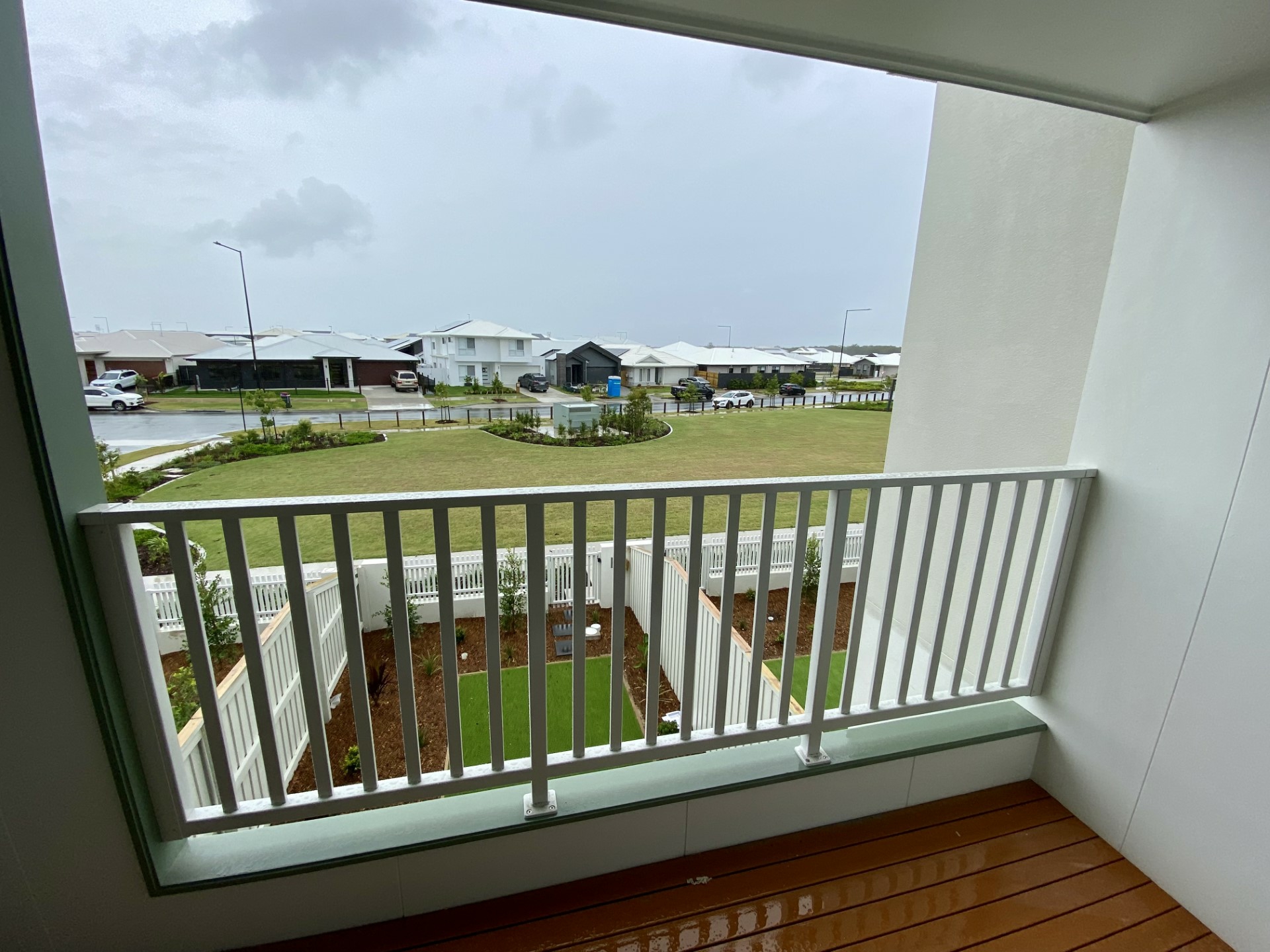18 Hook Lane, BANYA