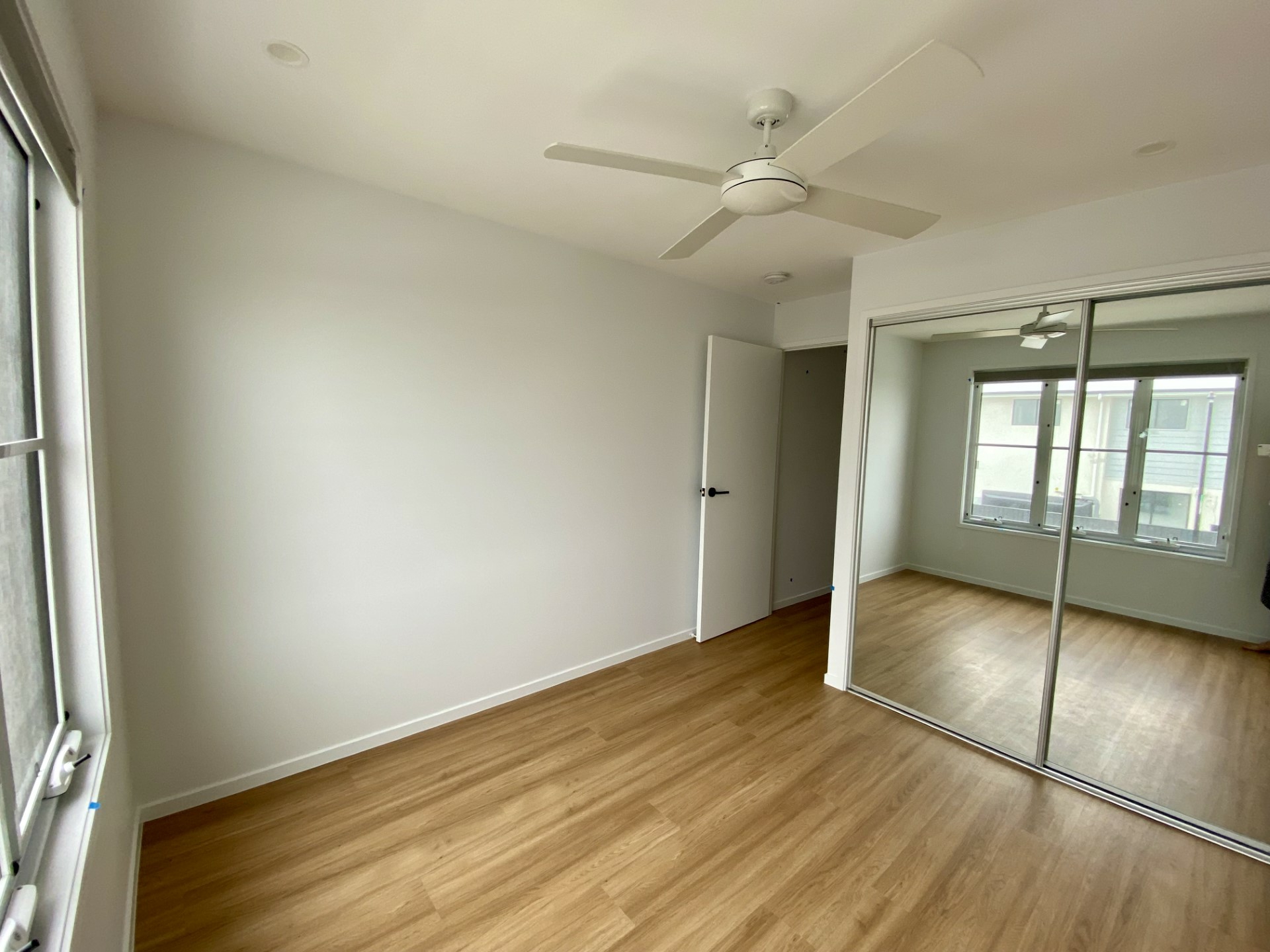18 Hook Lane, BANYA