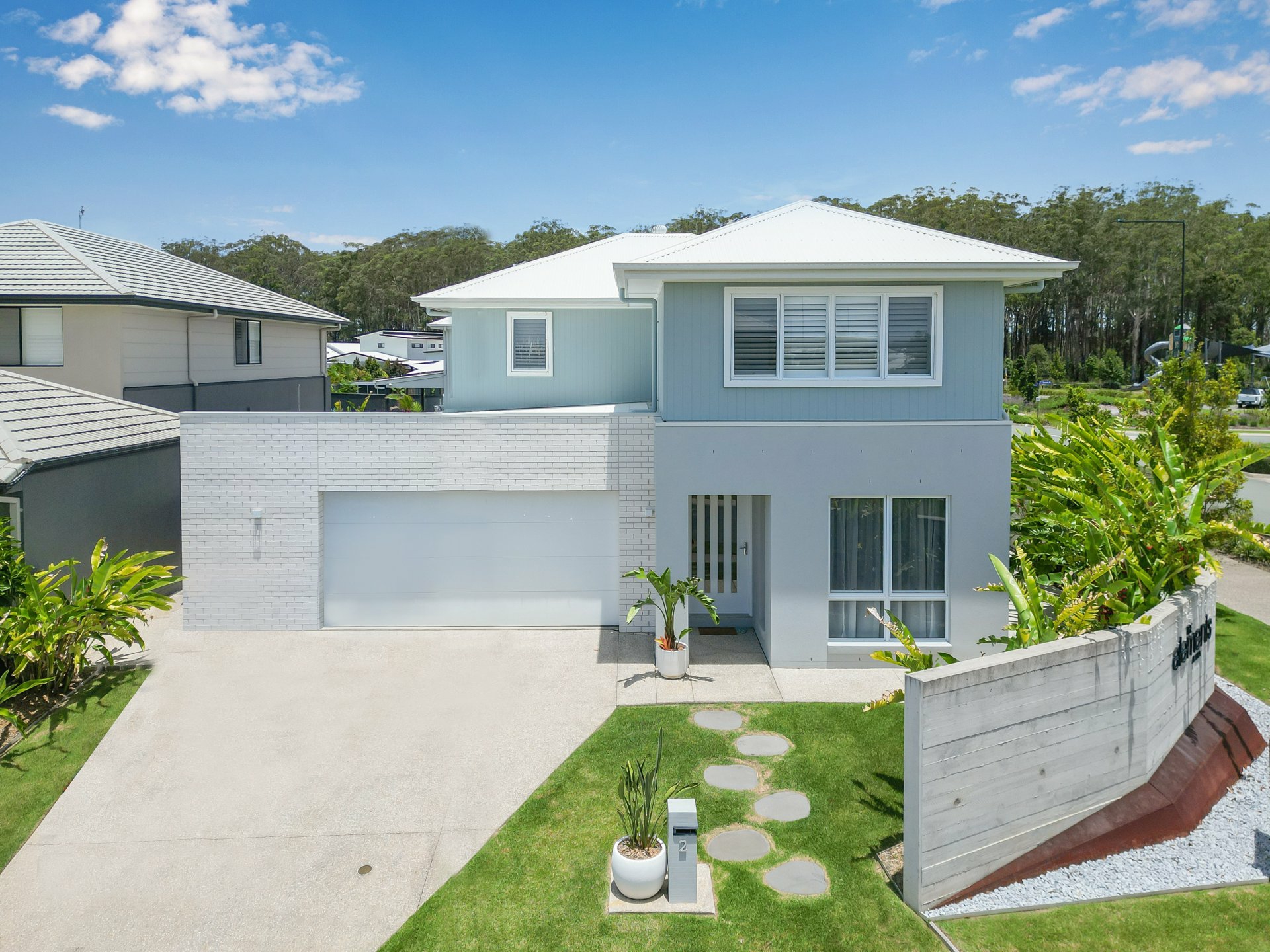 2 Charleston Crescent, BARINGA