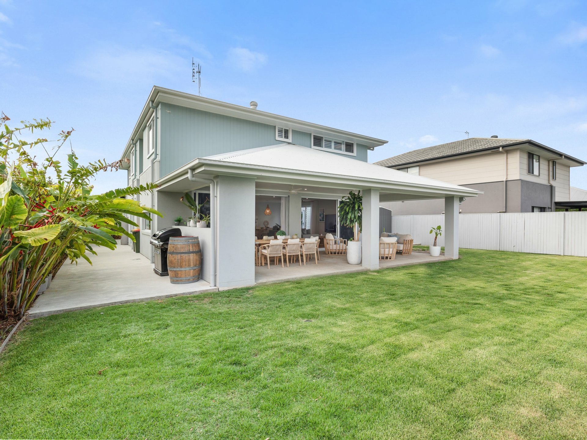 2 Charleston Crescent, BARINGA