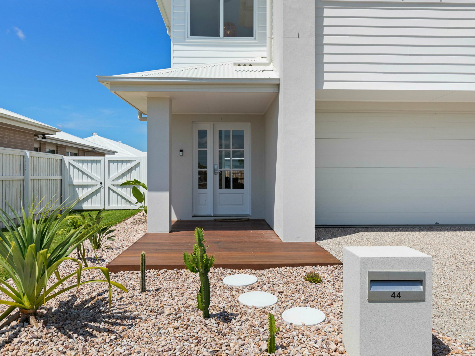 44 Lord Howe Circuit, BANYA