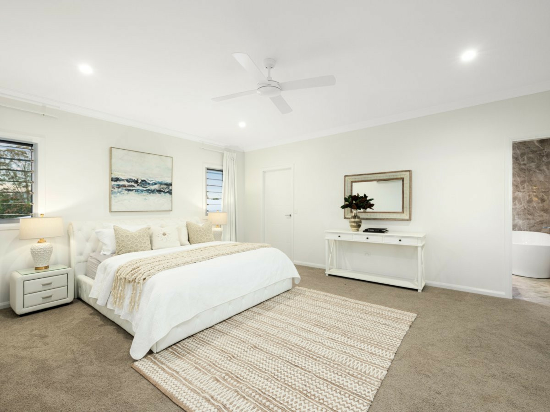 3 Sea Glint Place, PELICAN WATERS