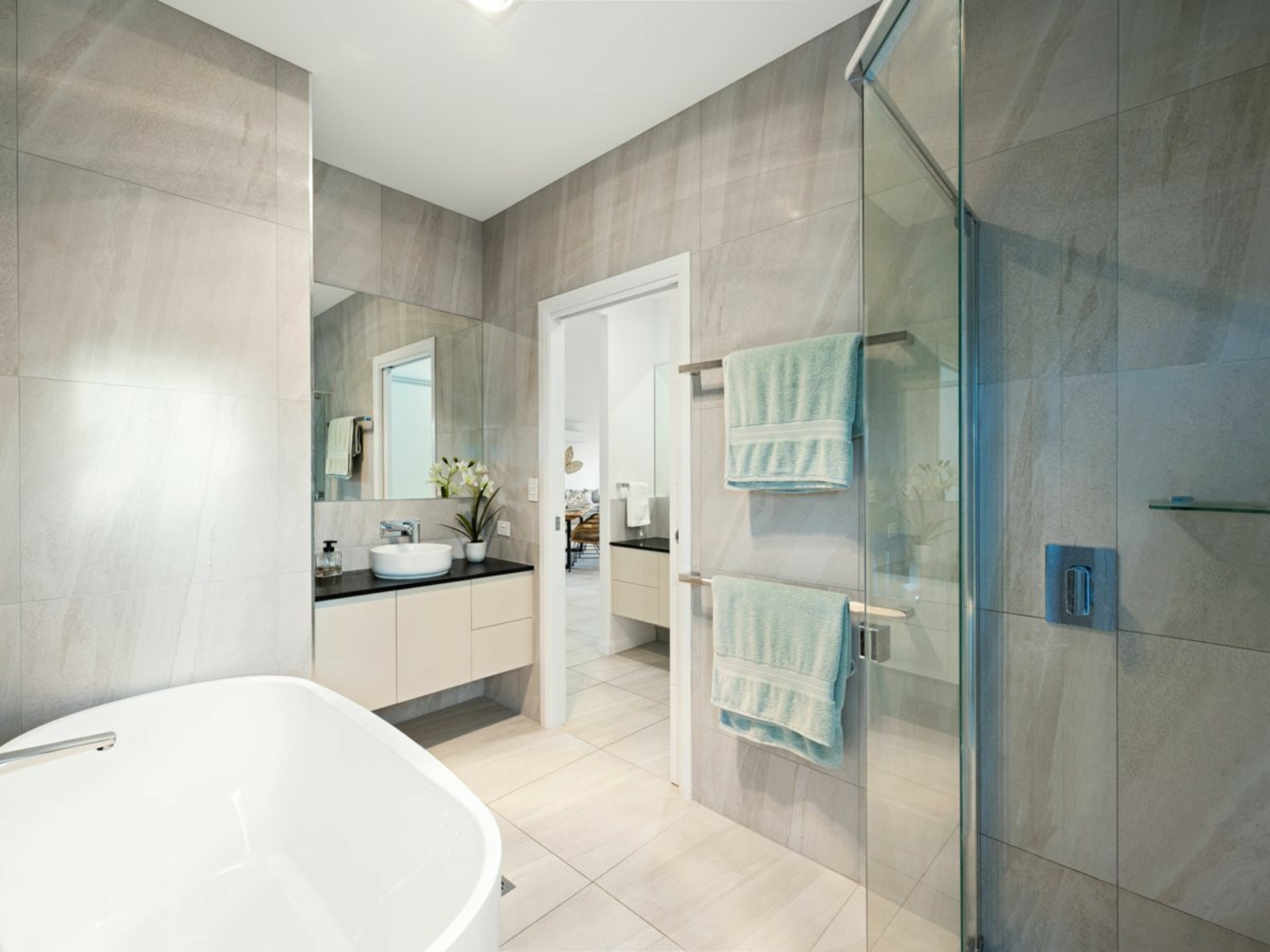 3 Sea Glint Place, PELICAN WATERS