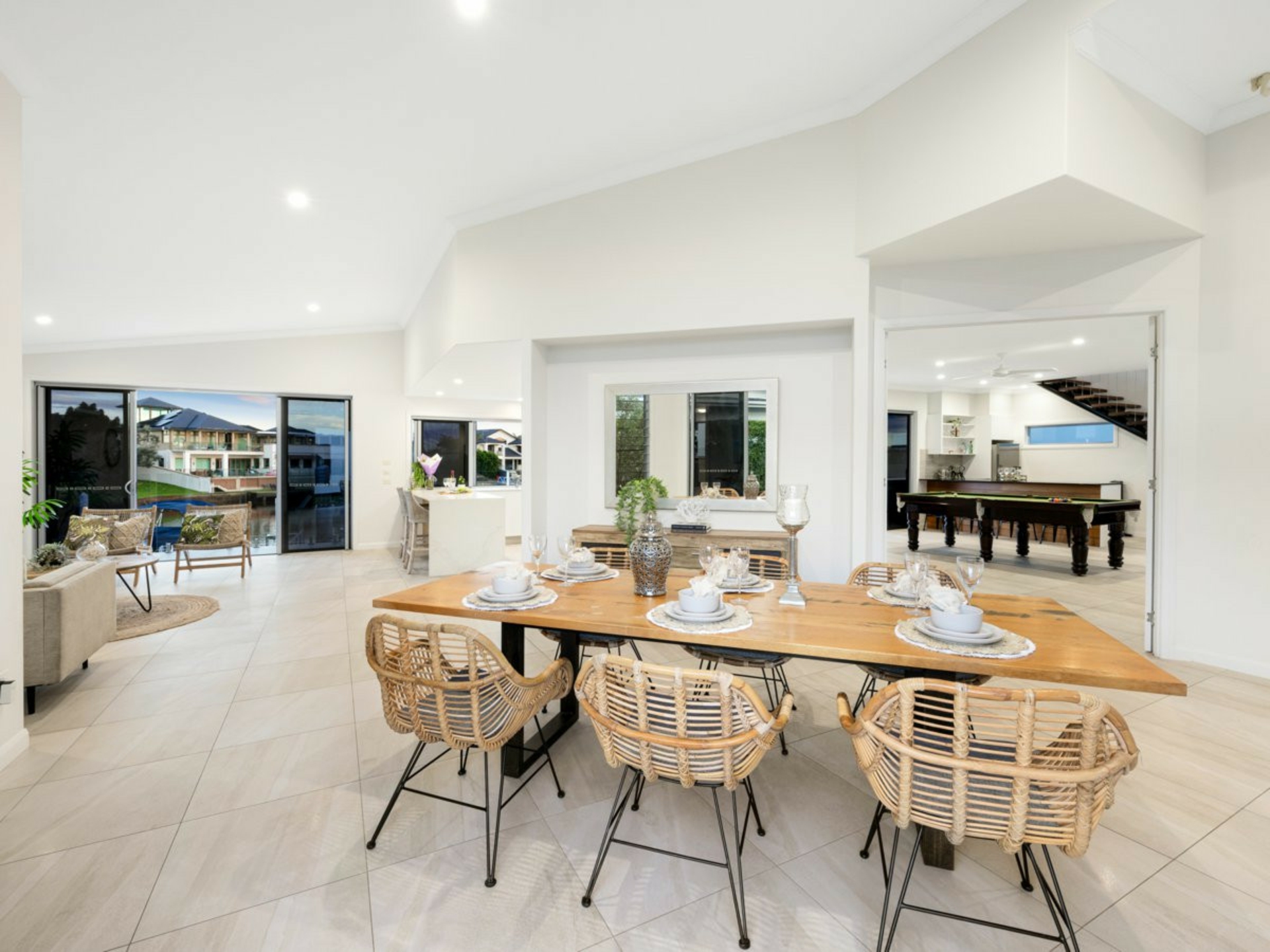 3 Sea Glint Place, PELICAN WATERS