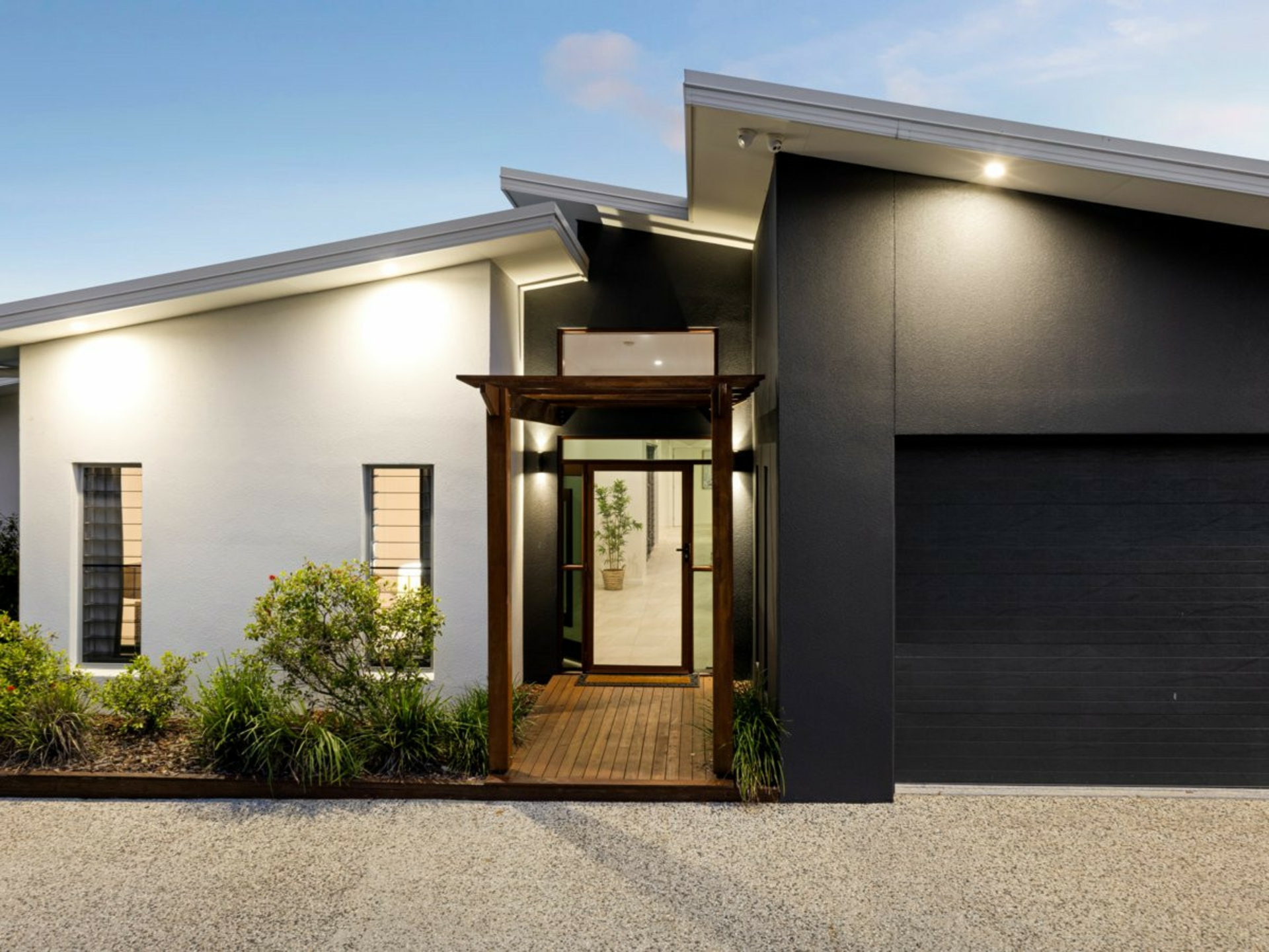3 Sea Glint Place, PELICAN WATERS