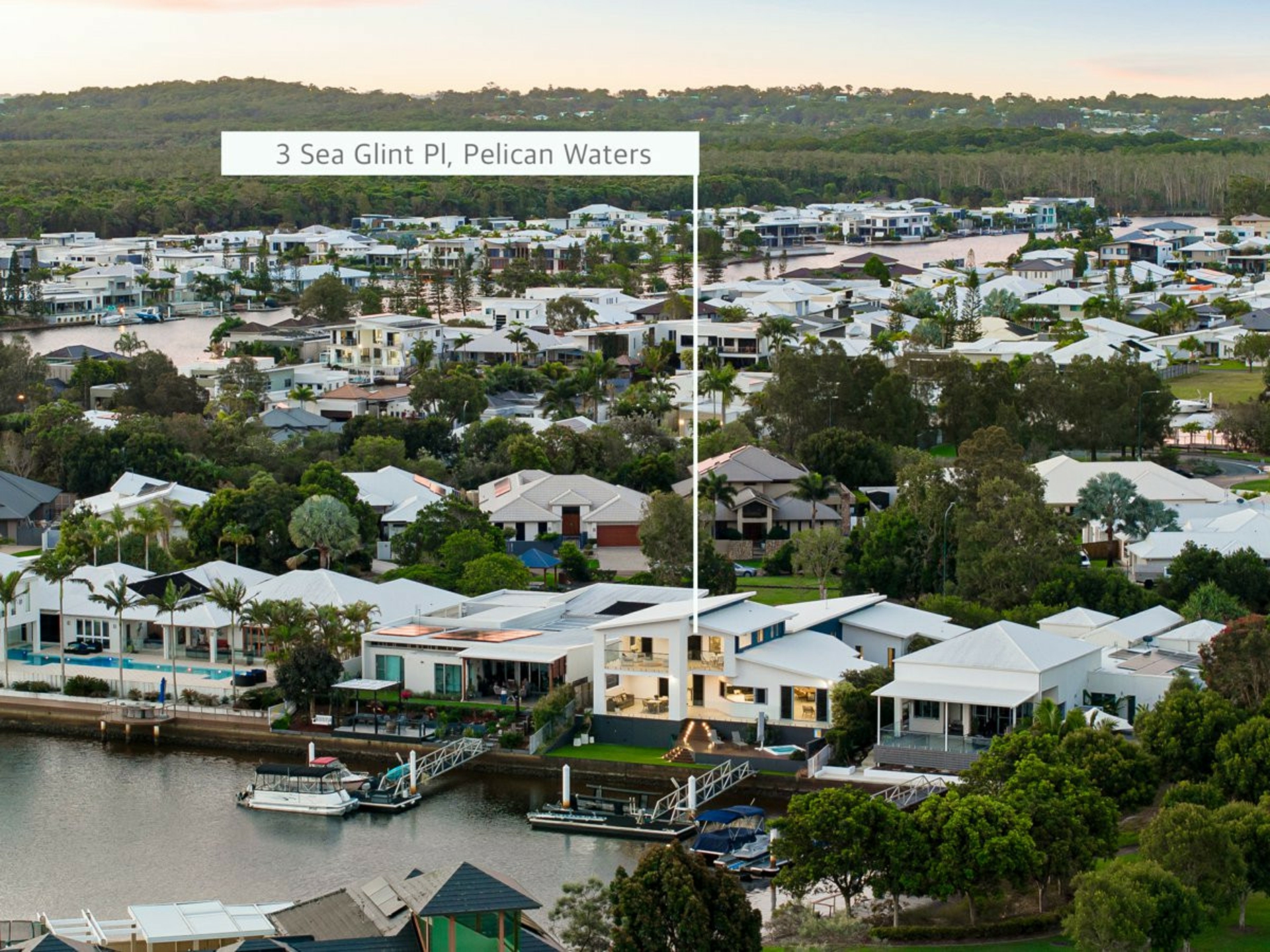3 Sea Glint Place, PELICAN WATERS