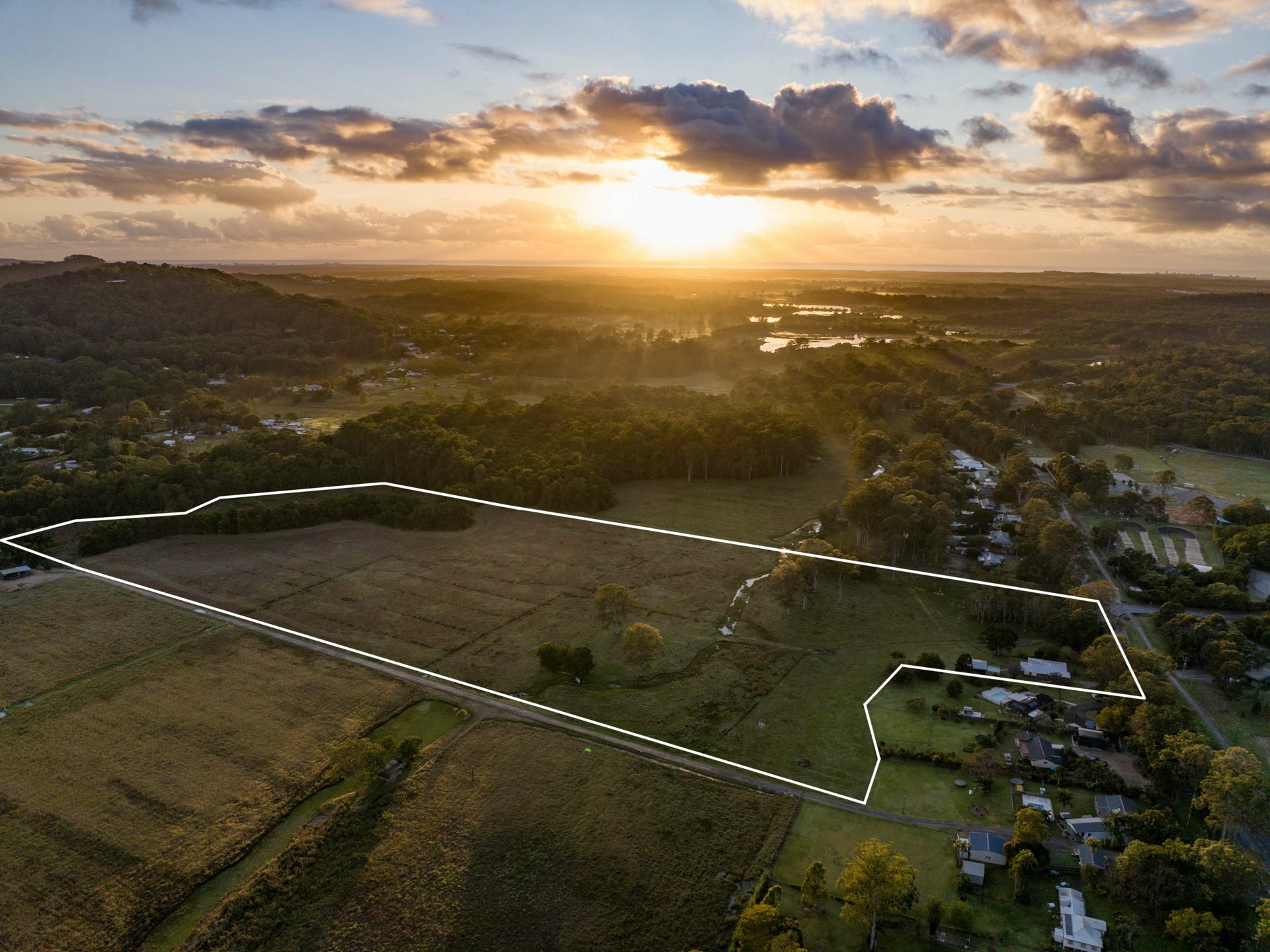 180 Connection Road, GLENVIEW