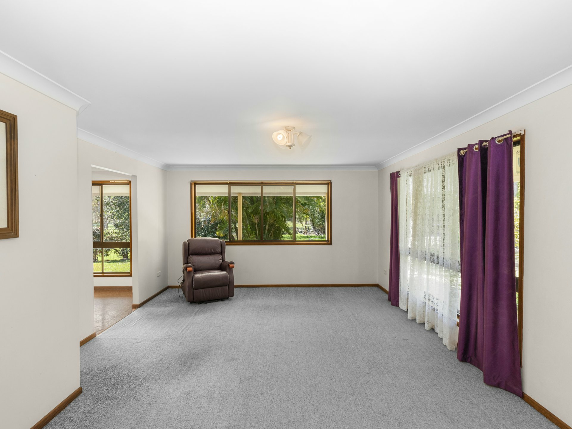 180 Connection Road, GLENVIEW