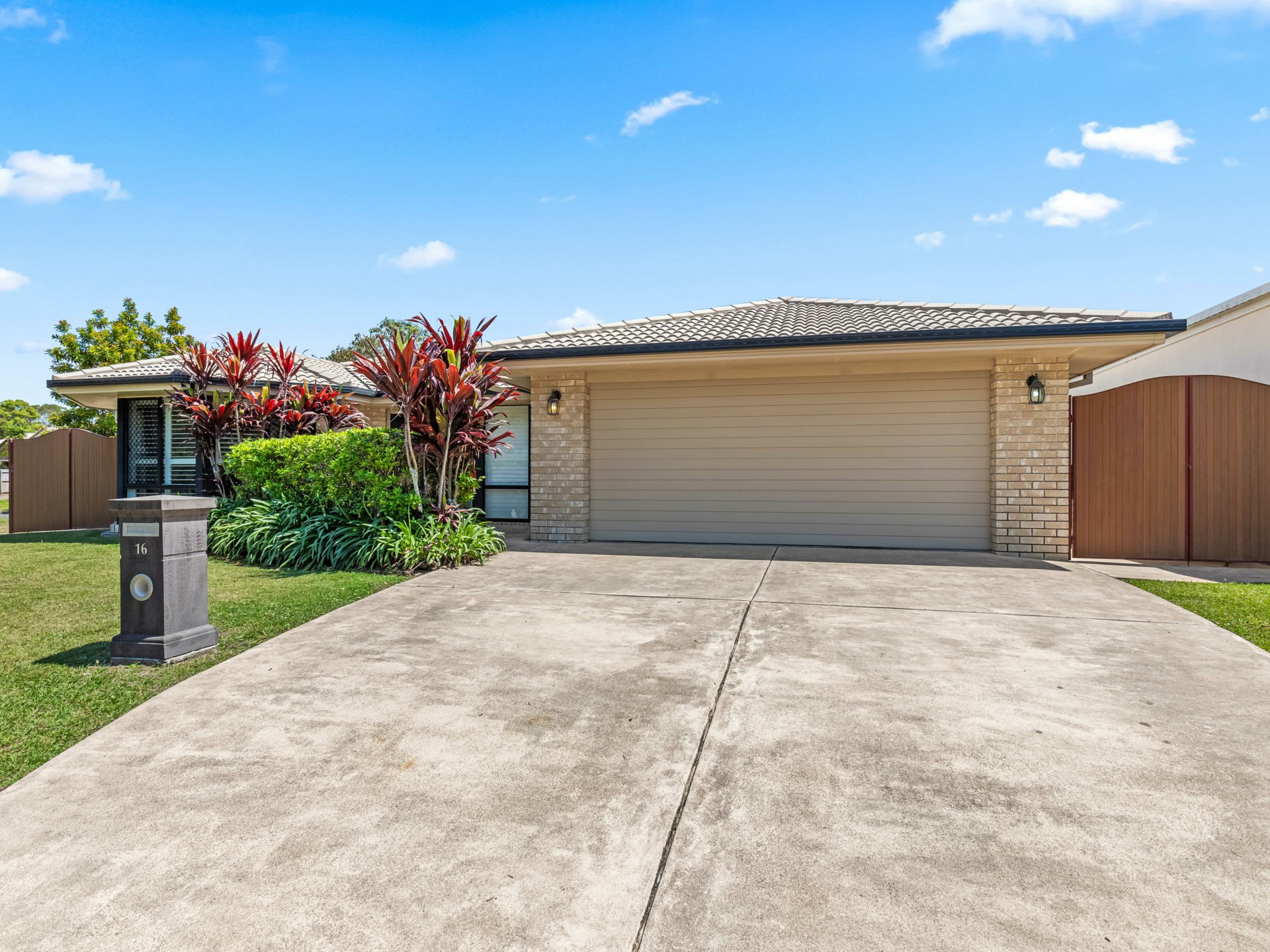 16 Wheeler Crescent, CALOUNDRA WEST