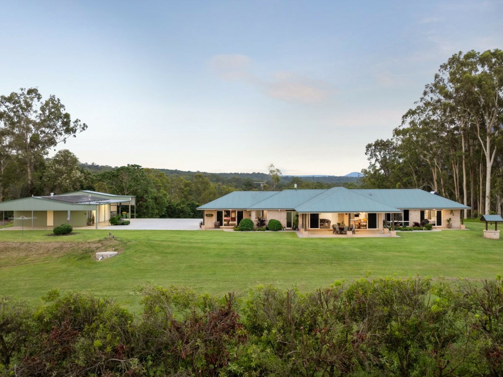 29 Woodrows Road, GLASS HOUSE MOUNTAINS