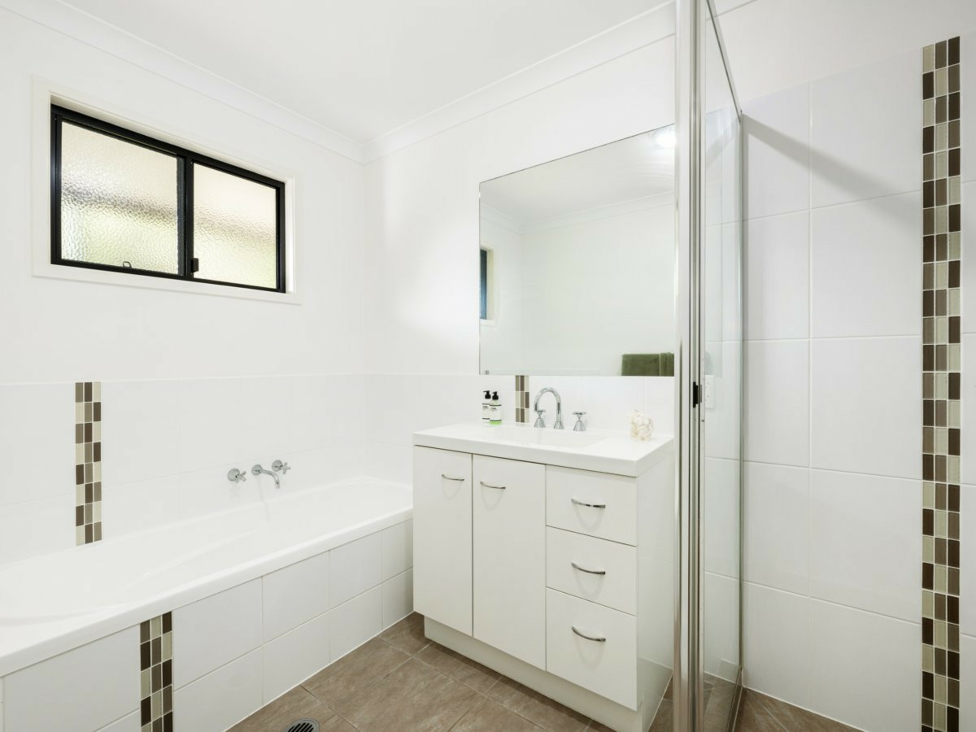 29 Woodrows Road, GLASS HOUSE MOUNTAINS