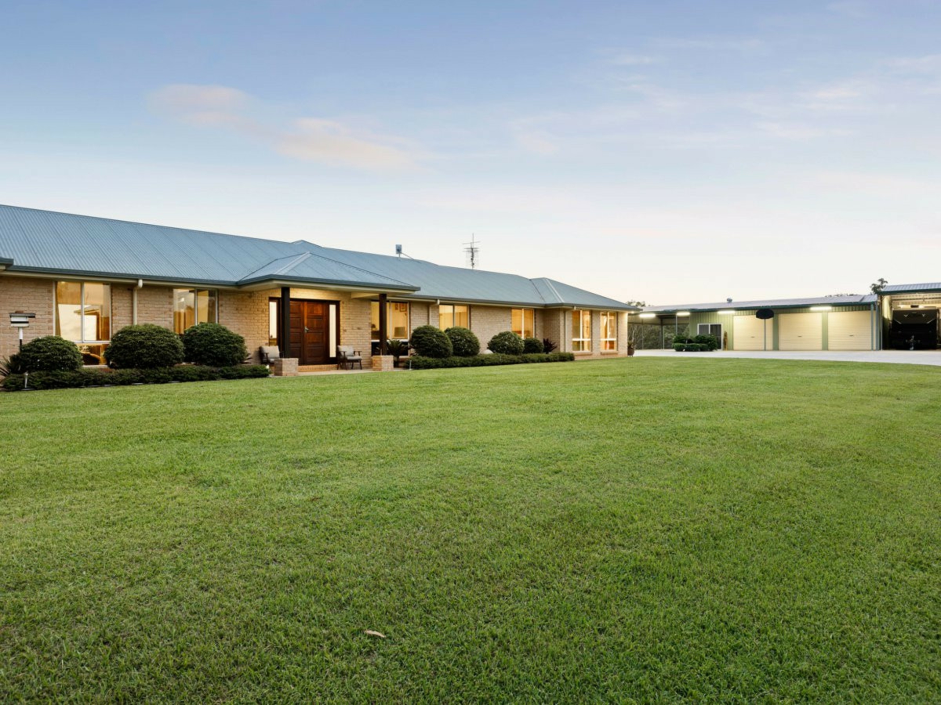 29 Woodrows Road, GLASS HOUSE MOUNTAINS