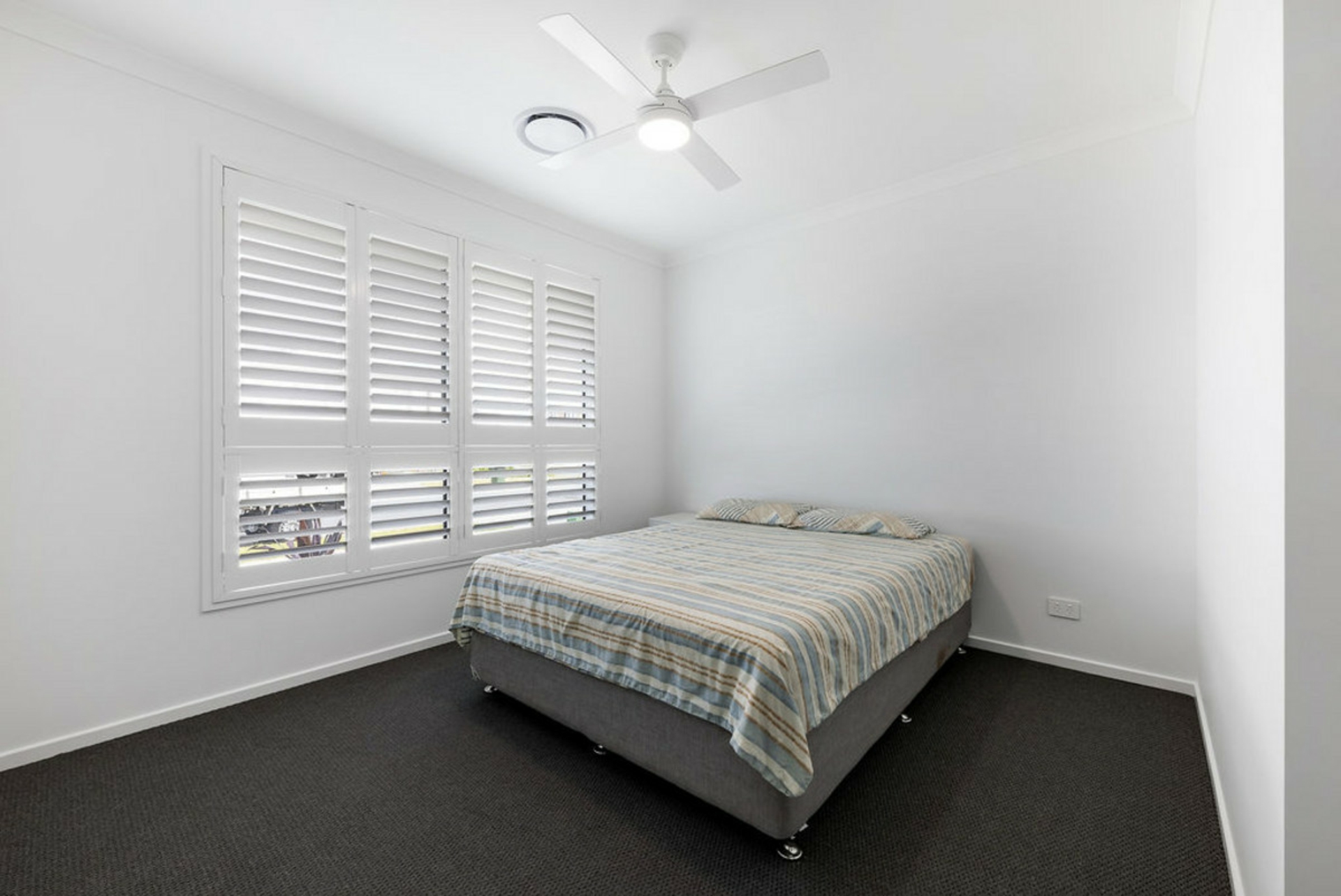 31 Tamborine Crescent, BANYA